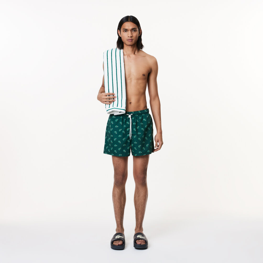 شورت سباحة بطبعة تمساح شورت سباحة بطبعة تمساح