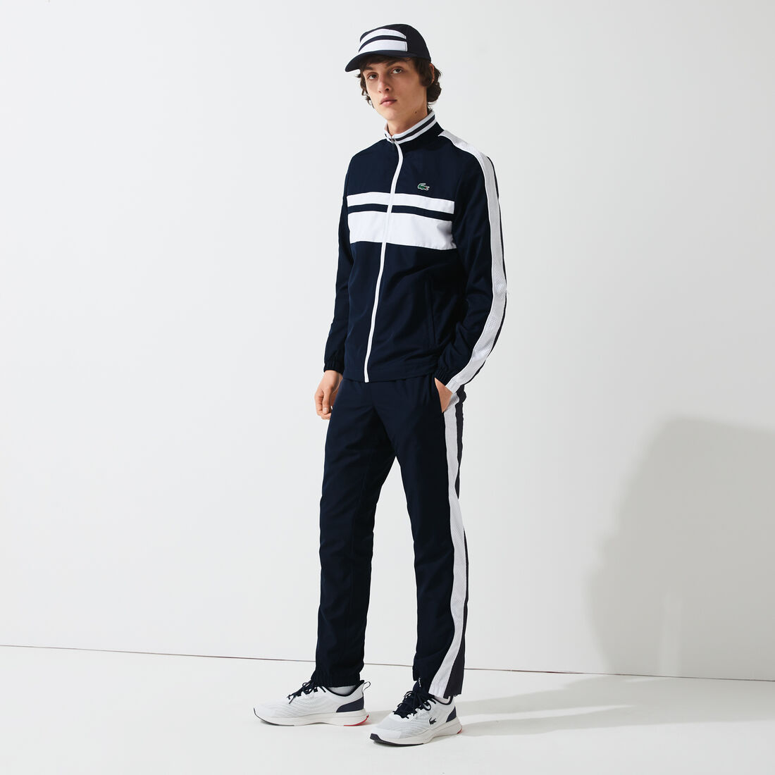 بذلة رياضية للتنس برقبة عالية مجموعة Lacoste SPORT للرجال بذلة رياضية للتنس برقبة عالية مجموعة Lacoste SPORT للرجال