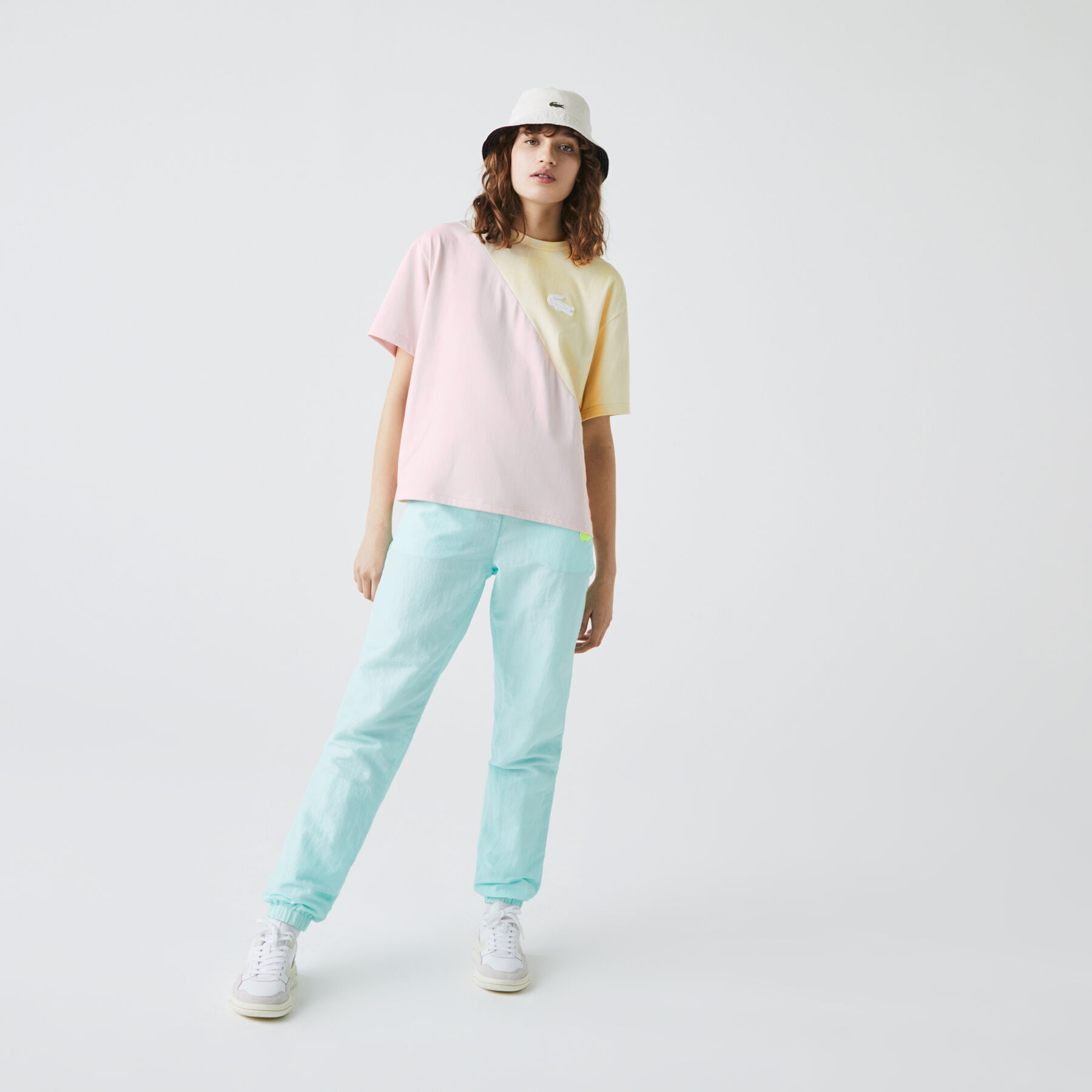 تي شيرت قطن للنساء ثنائي اللون قصة فضفاضة مجموعة Lacoste LIVE لاكوست تي شيرت قطن للنساء ثنائي اللون قصة فضفاضة مجموعة lacoste live
