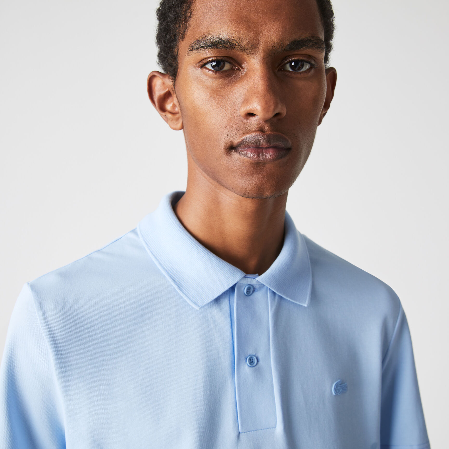 بولو بيكيه الخفيف المسامي للرجال من Lacoste