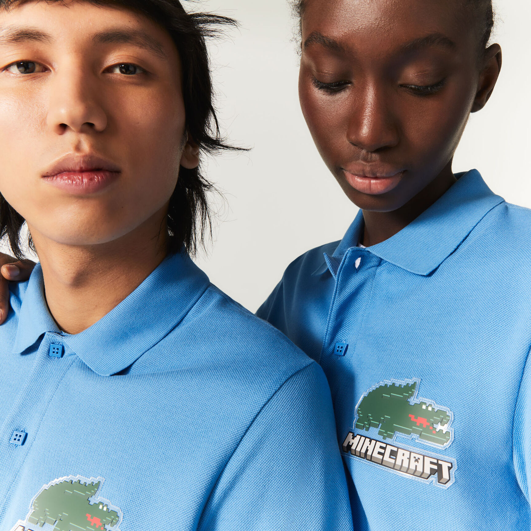 تيشيرت بولو قطن عضوي بقصة كلاسيكية للجنسين مجموعة Lacoste x Minecraft