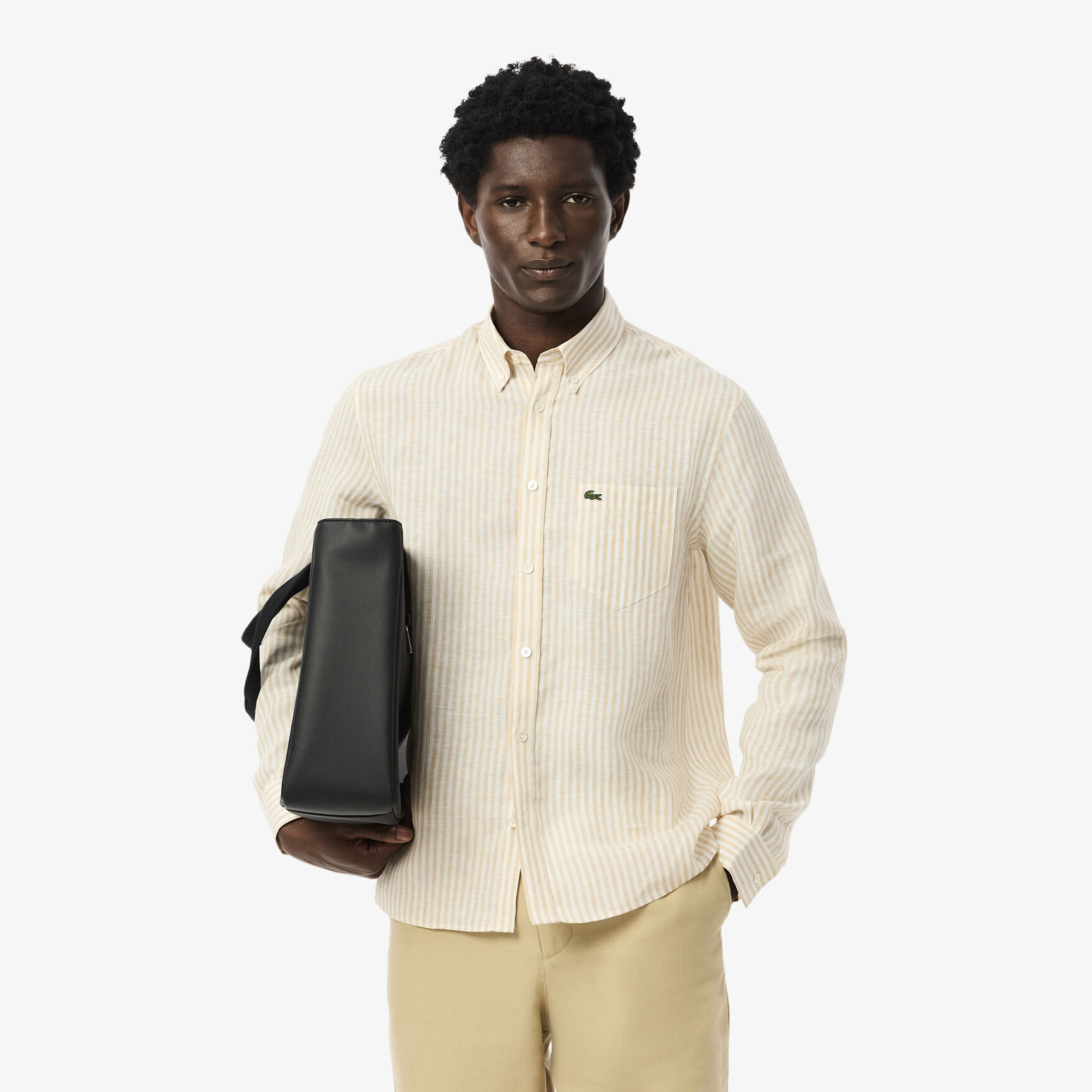 قميص كتان مخطط بقصّة عادية قميص كتان مخطط بقصّة عادية