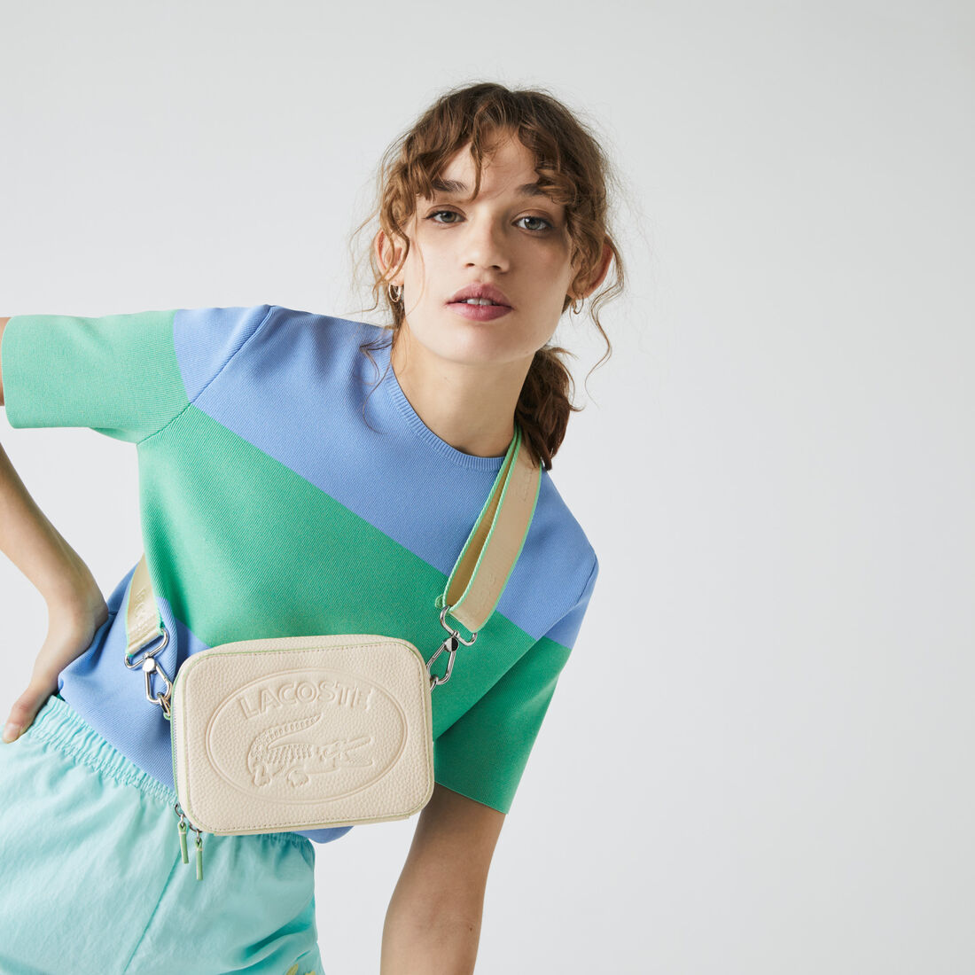 Women’s Croco Crew Detachable Shoulder Strap Grained Leather Bag