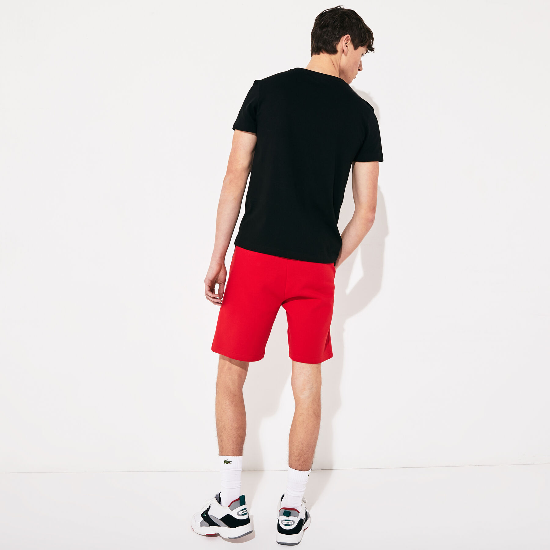 قميص تي-شيرت من قطن الجيرسيه للرجال من مجموعة Lacoste SPORT لاكوست قميص تي شيرت من قطن الجيرسيه للرجال من مجموعة lacoste sport