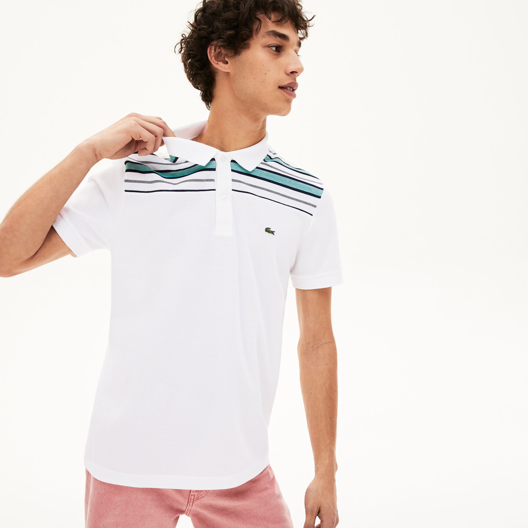 قميص بولو بطبعة مخططة من Lacoste للرجال قميص بولو بطبعة مخططة من Lacoste للرجال