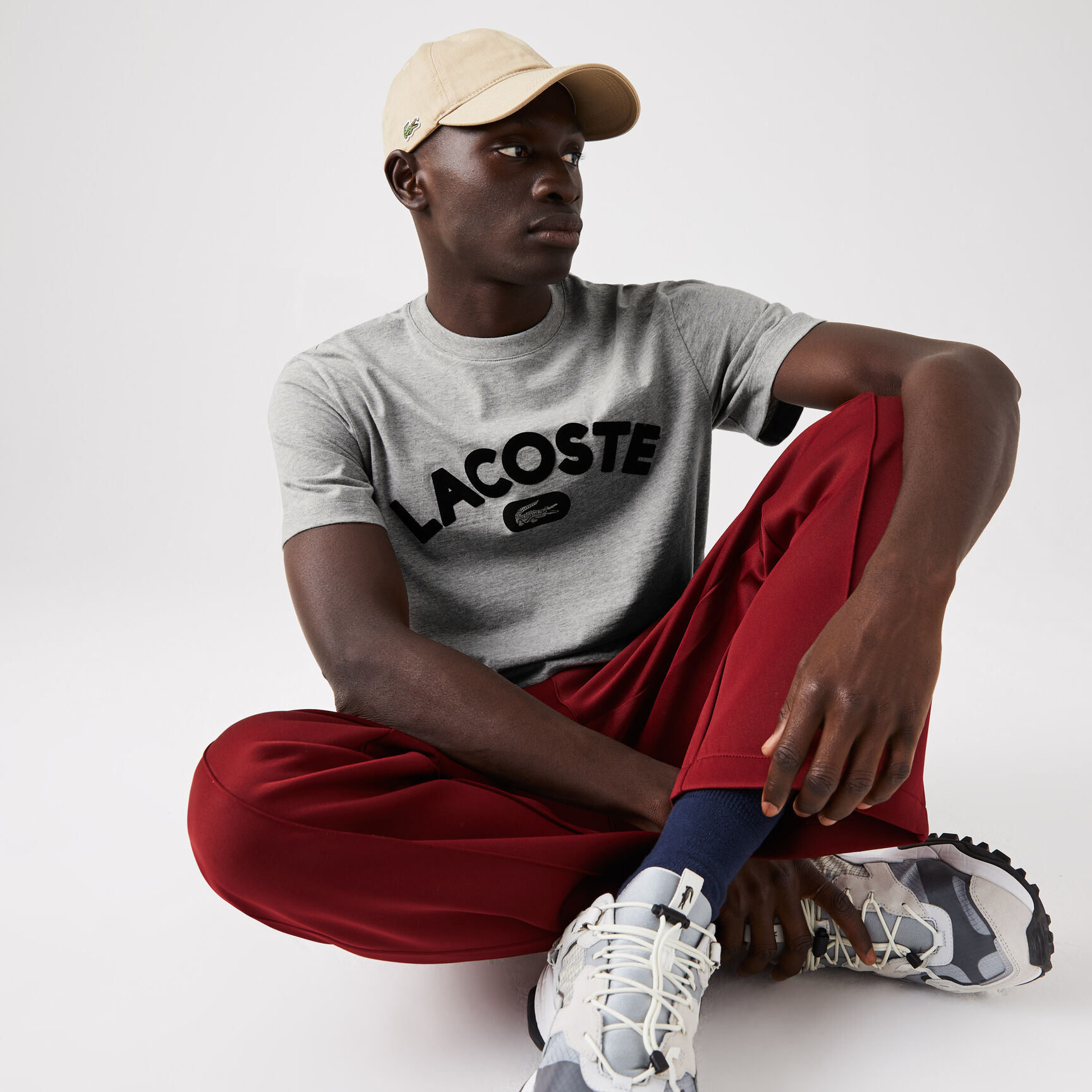 تيشيرت قطني فاخر بشعار مطبوع للرجال تيشيرت قطني فاخر بشعار مطبوع للرجال