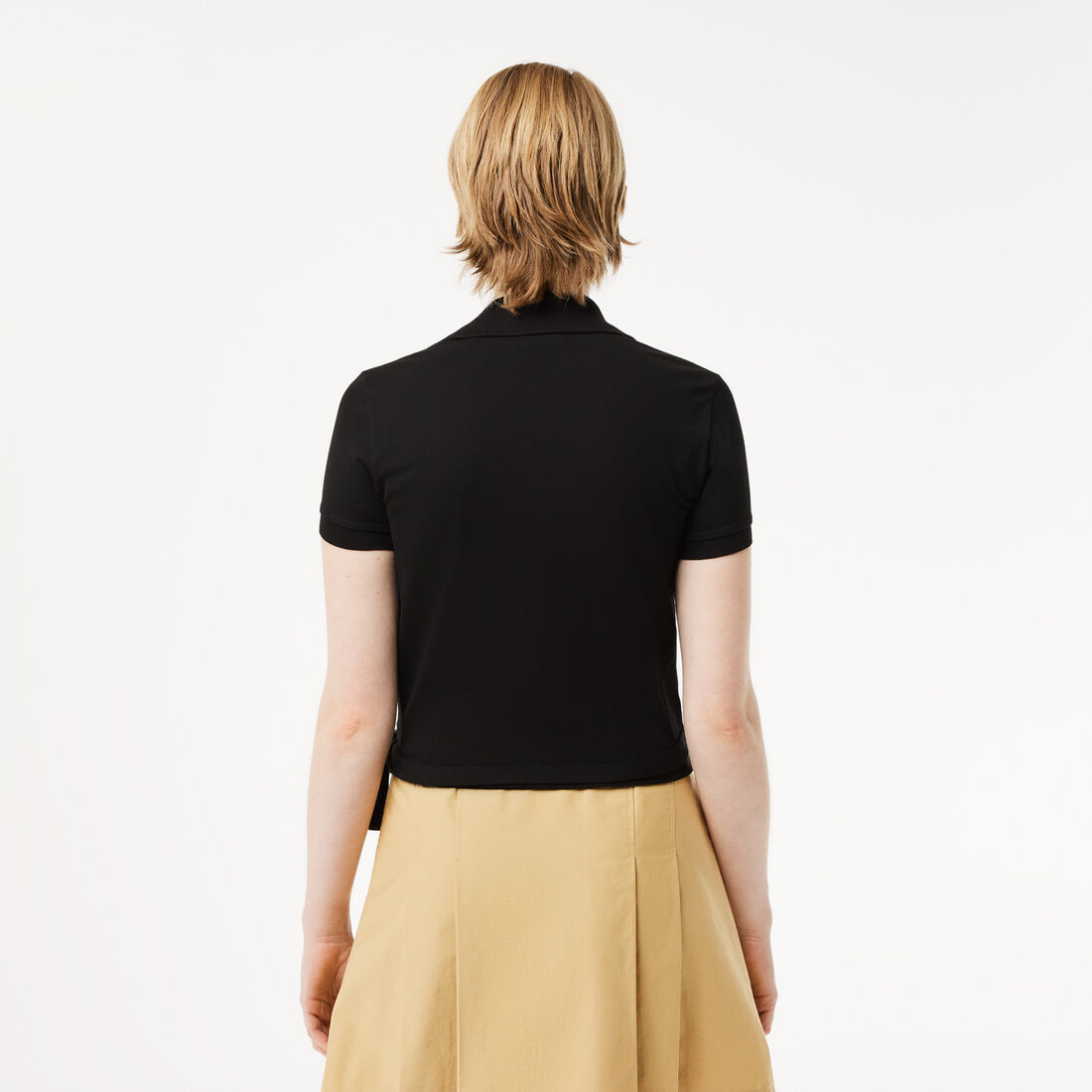 قميص بولو بيكيه مطاطي متقاطع قميص بولو بيكيه مطاطي متقاطع