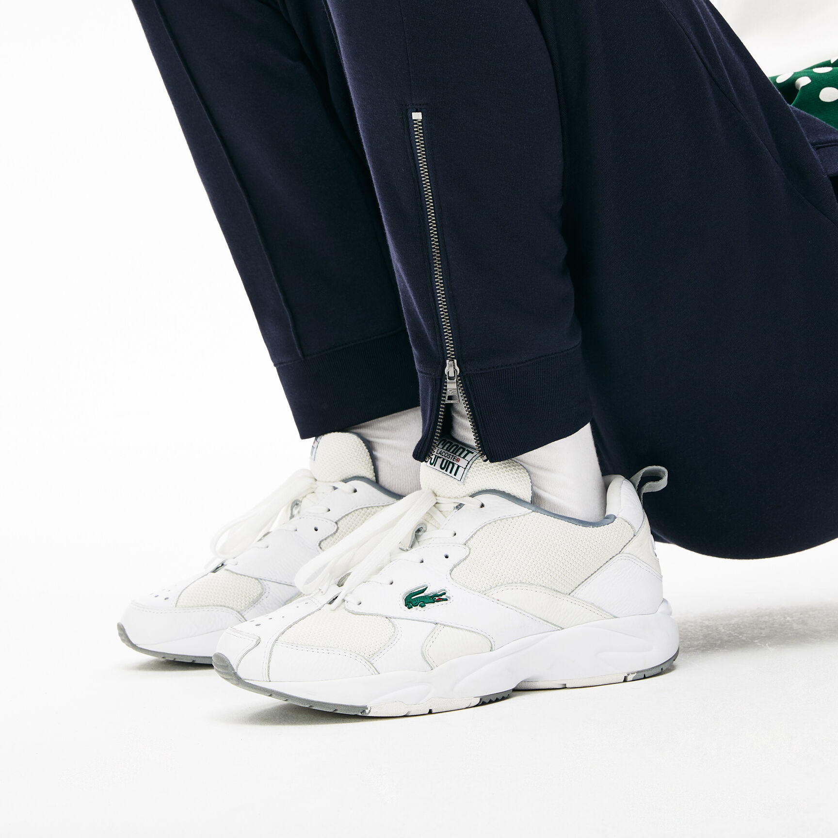 سروال رياضي ذو طيات مصنوع من الحرير والقطن للرجال