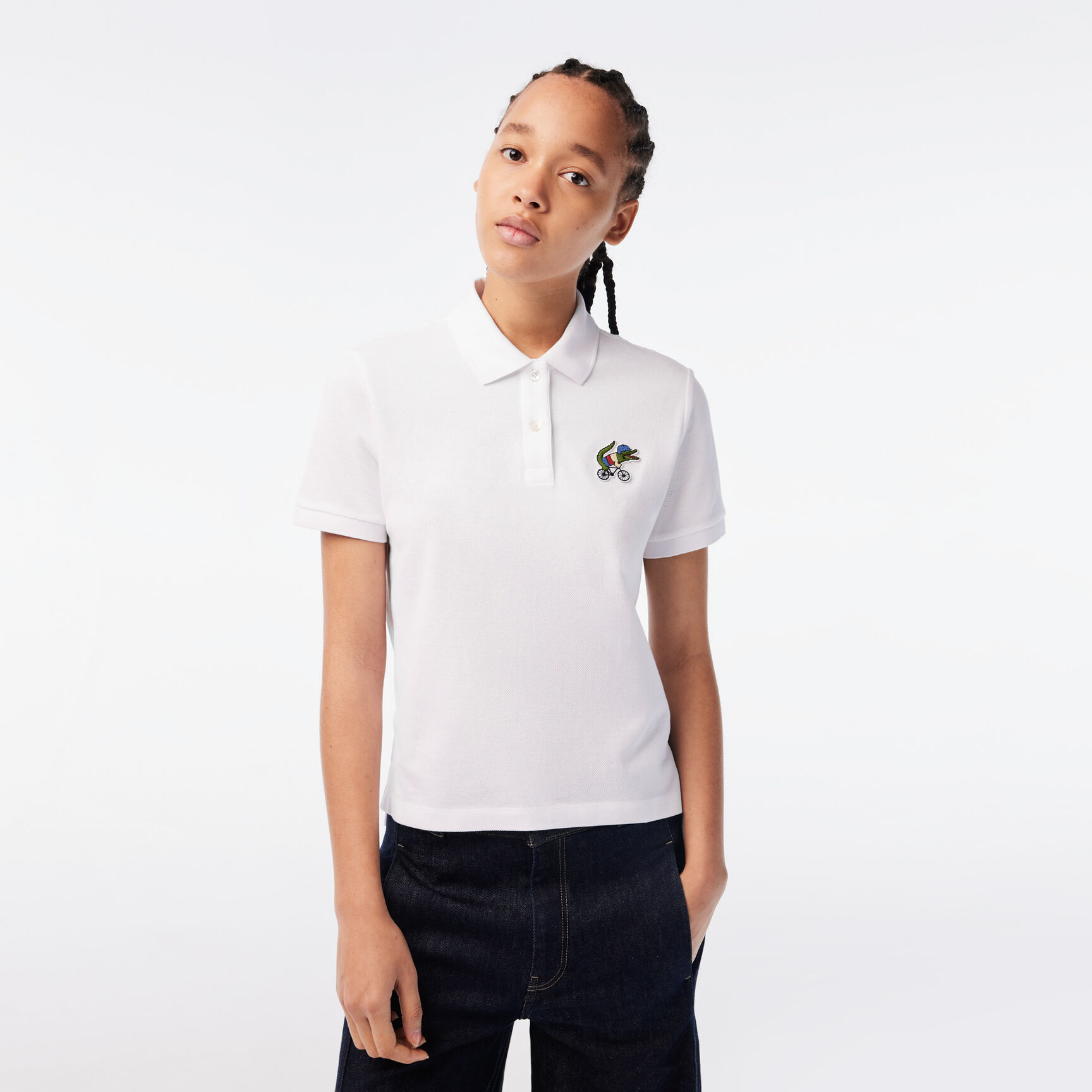 تيشيرت بولو بطبعة تمساح للنساء مجموعة Lacoste x Netflix