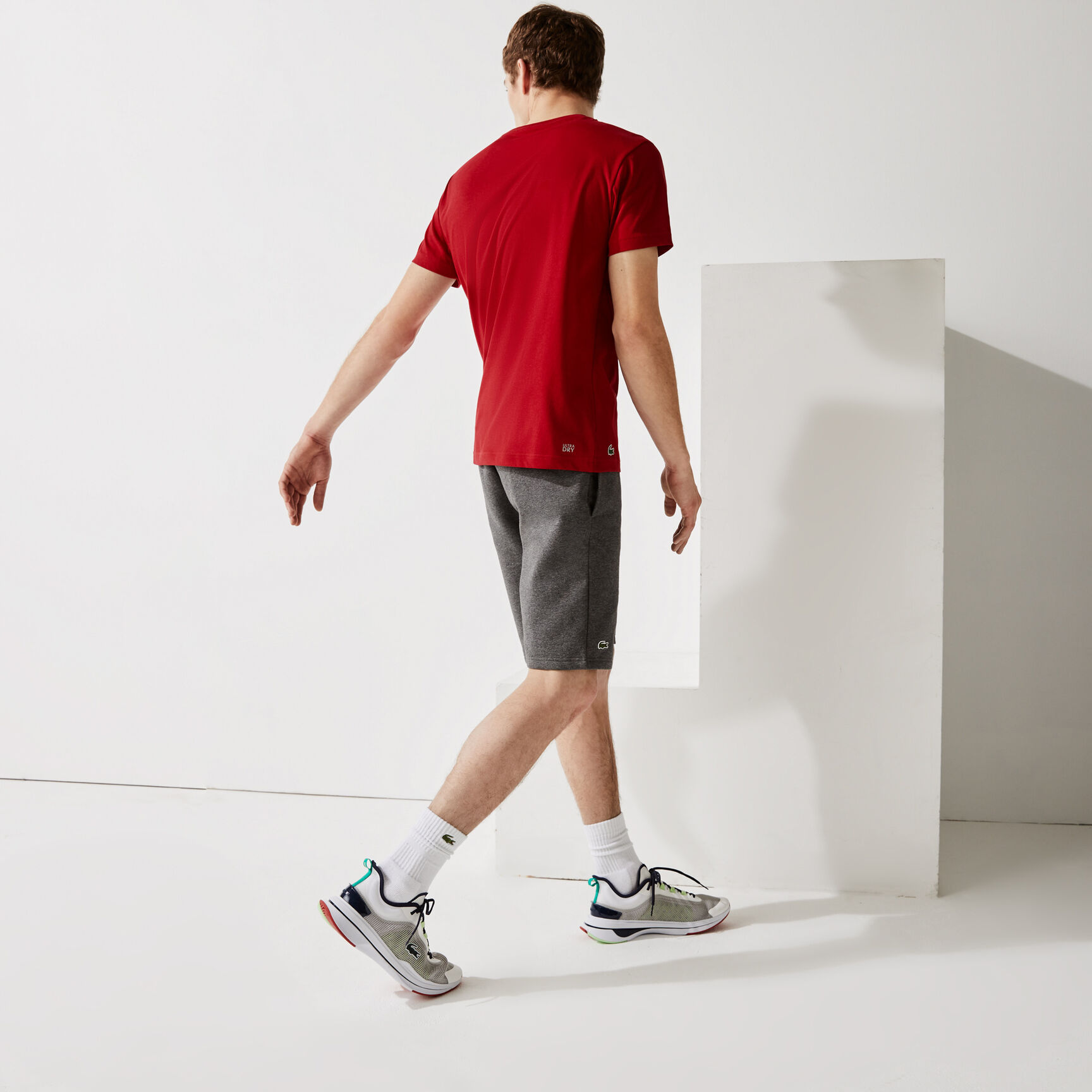 تي شيرت مسامي للرجال مع طباعة ثلاثية الأبعاد مجموعة Lacoste SPORT تي شيرت مسامي للرجال مع طباعة ثلاثية الأبعاد مجموعة Lacoste SPORT