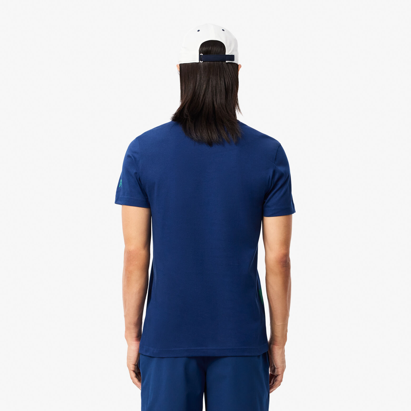 طقم تي شيرت وقبعة من لاكوست تنس × نوفاك ديوكوفيتش طقم تي شيرت وقبعة من لاكوست تنس × نوفاك ديوكوفيتش