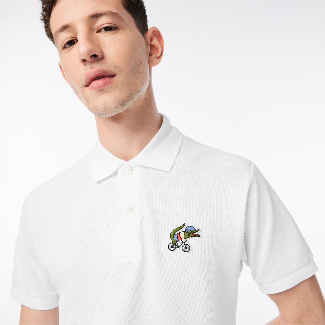تيشيرت بولو قطن عضوي للرجال مجموعة Lacoste x Netflix تيشيرت بولو قطن عضوي للرجال مجموعة Lacoste x Netflix