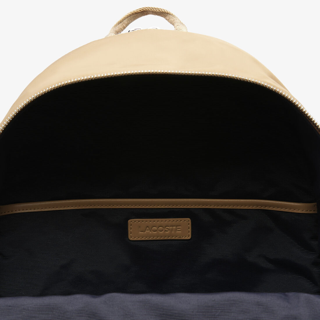 حقيبة ظهر لاكوست الكلاسيكية حقيبة ظهر لاكوست الكلاسيكية