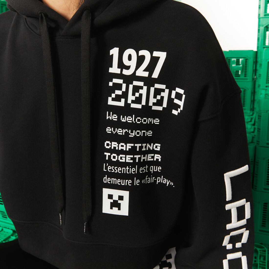هودي صوف بقصة فضفاضة للنساء مجموعة Lacoste L!VE × Minecraft هودي صوف بقصة فضفاضة للنساء مجموعة Lacoste L!VE × Minecraft