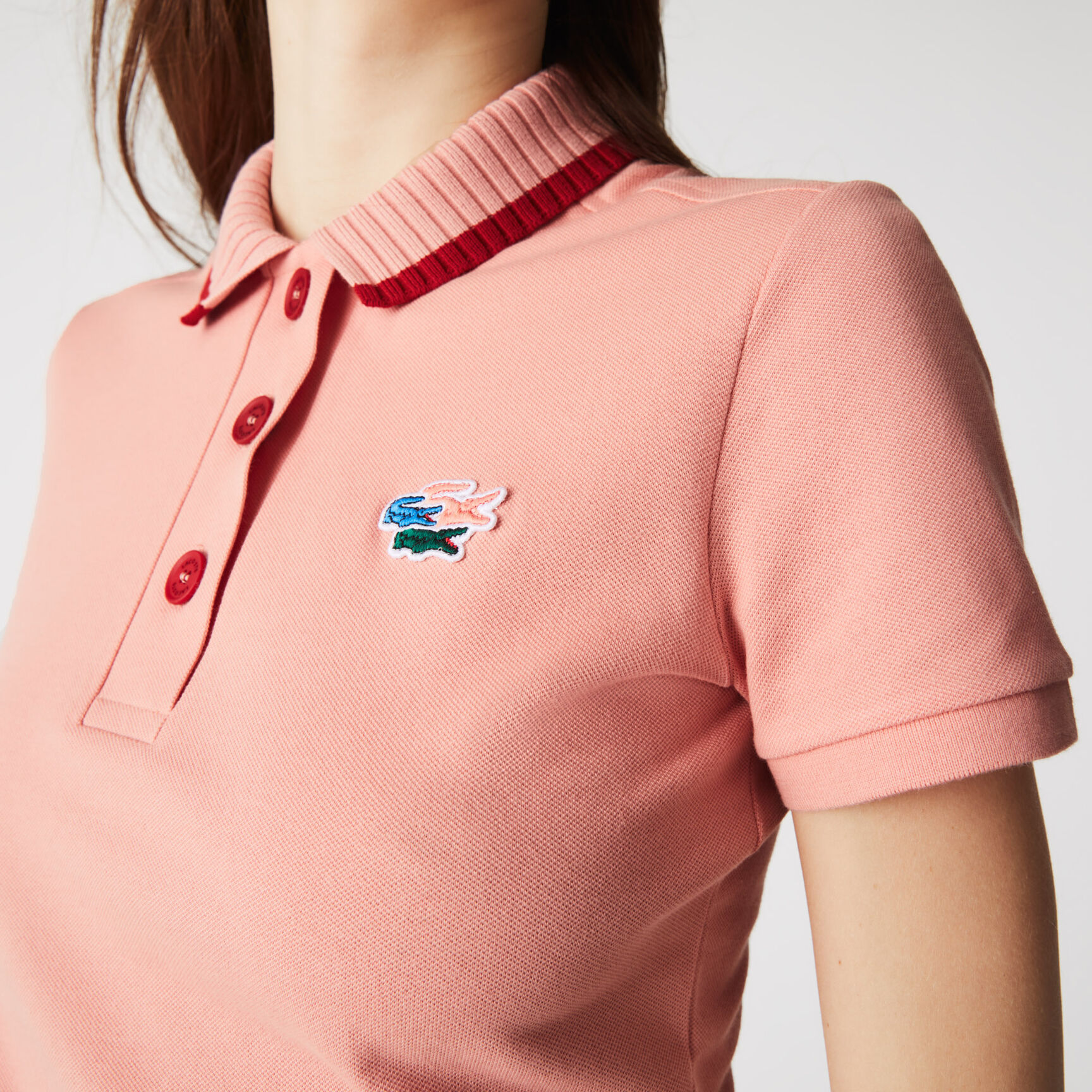 بولو Lacoste النسائي من قطن بيكيه العضوي