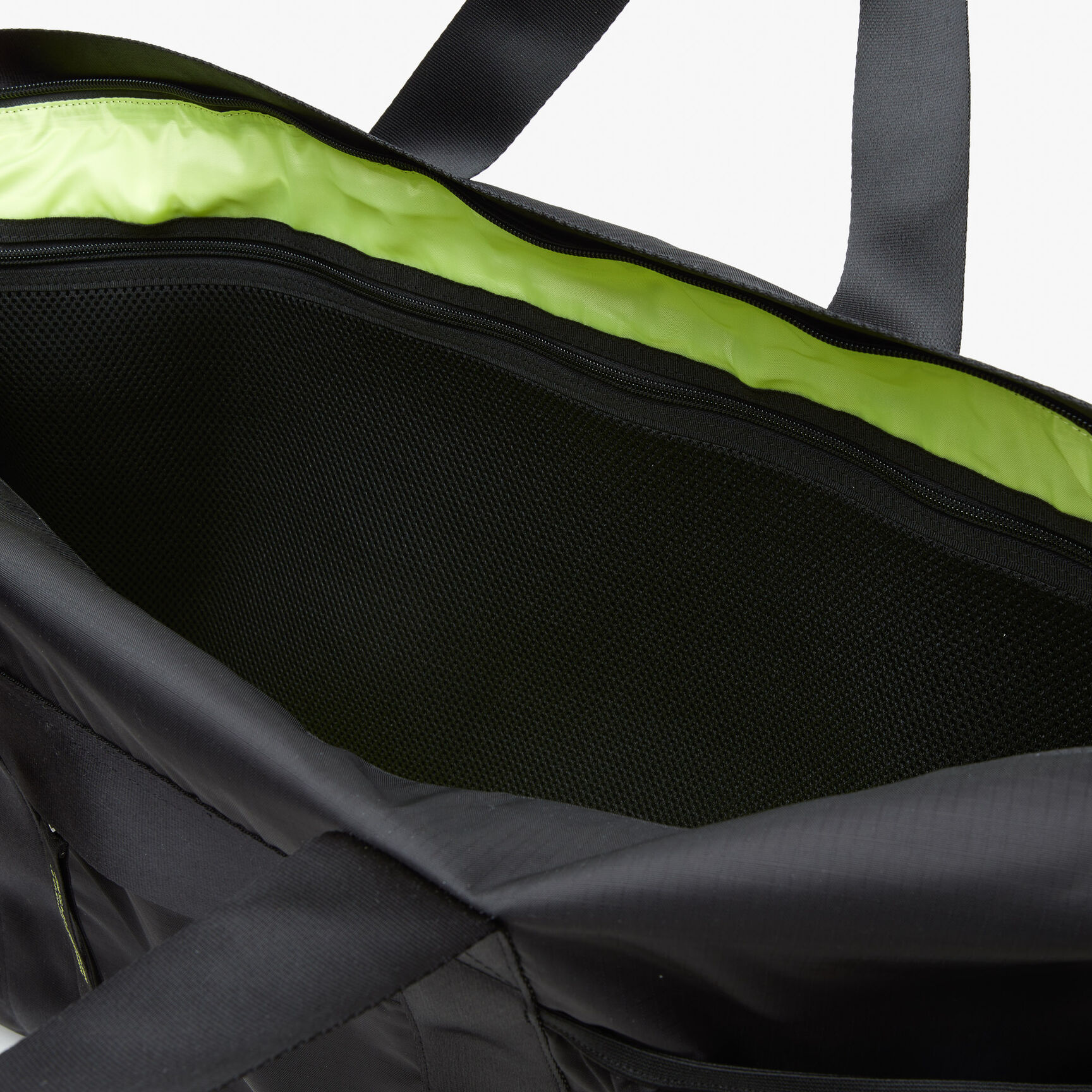 Unisex Lacoste Contrast Branded Weekend Bag Unisex Lacoste Contrast Branded Weekend Bag