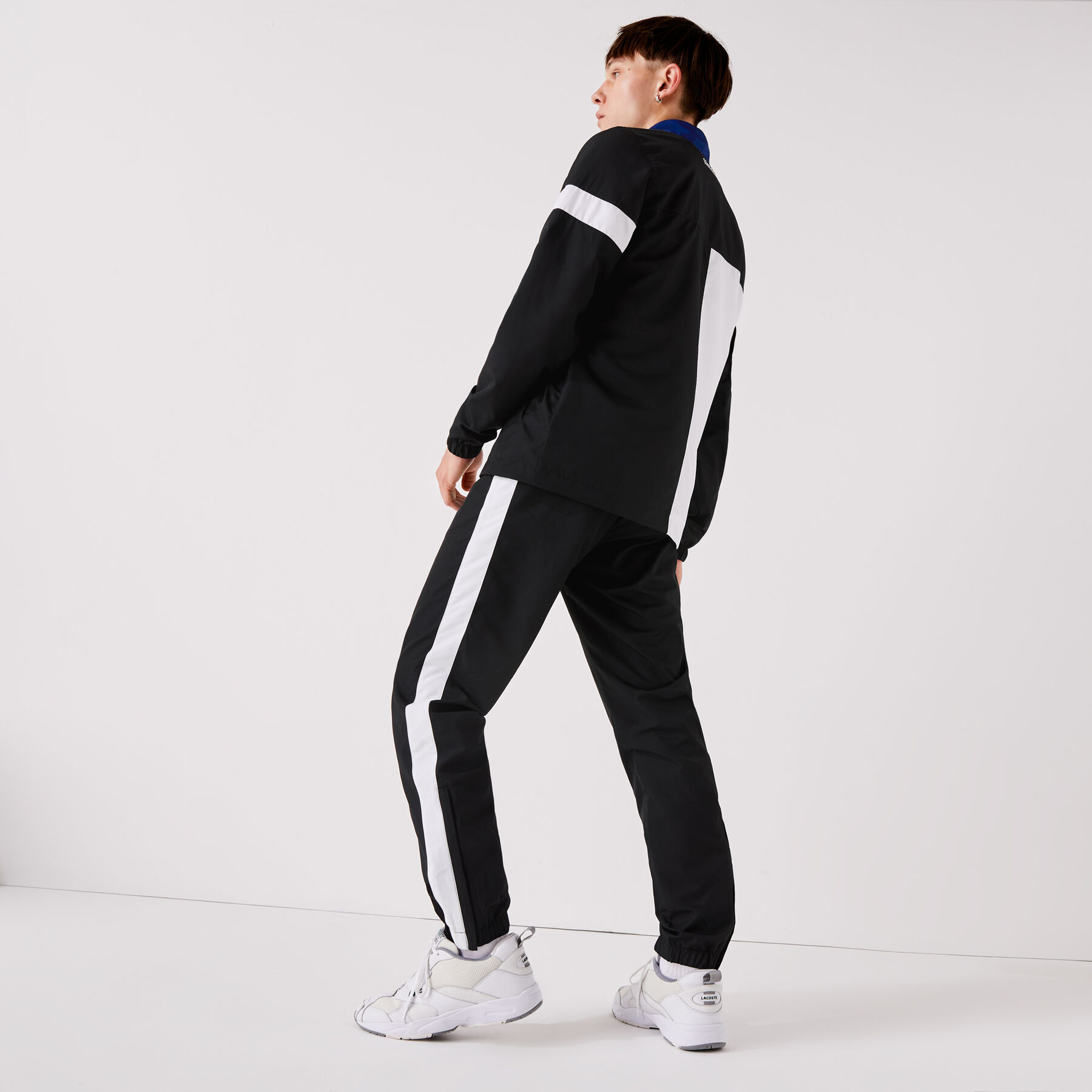 بذلة رياضية خفيفة الوزن مع كتل لونية من مجموعة Lacoste SPORT للرجال لاكوست بذلة رياضية خفيفة الوزن مع كتل لونية من مجموعة lacoste sport للرجال