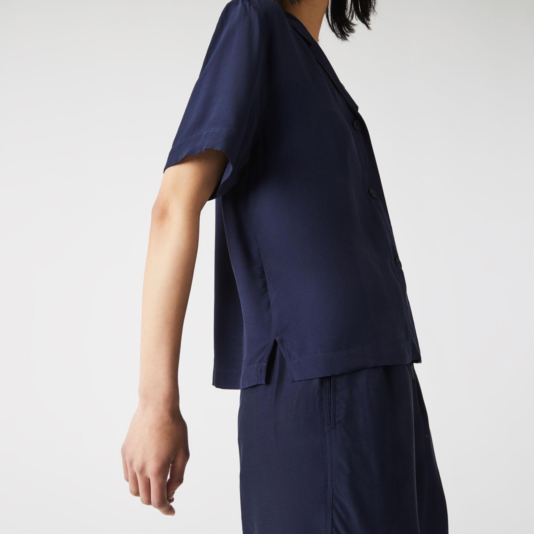 lacoste women s hawaiian fit lightweight shirt