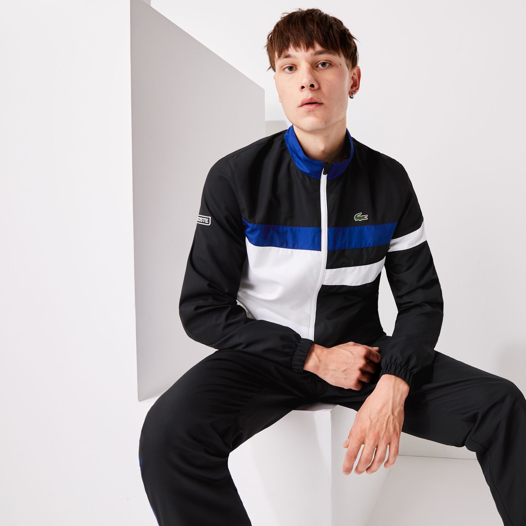 بذلة رياضية خفيفة الوزن مع كتل لونية من مجموعة Lacoste SPORT للرجال لاكوست بذلة رياضية خفيفة الوزن مع كتل لونية من مجموعة lacoste sport للرجال