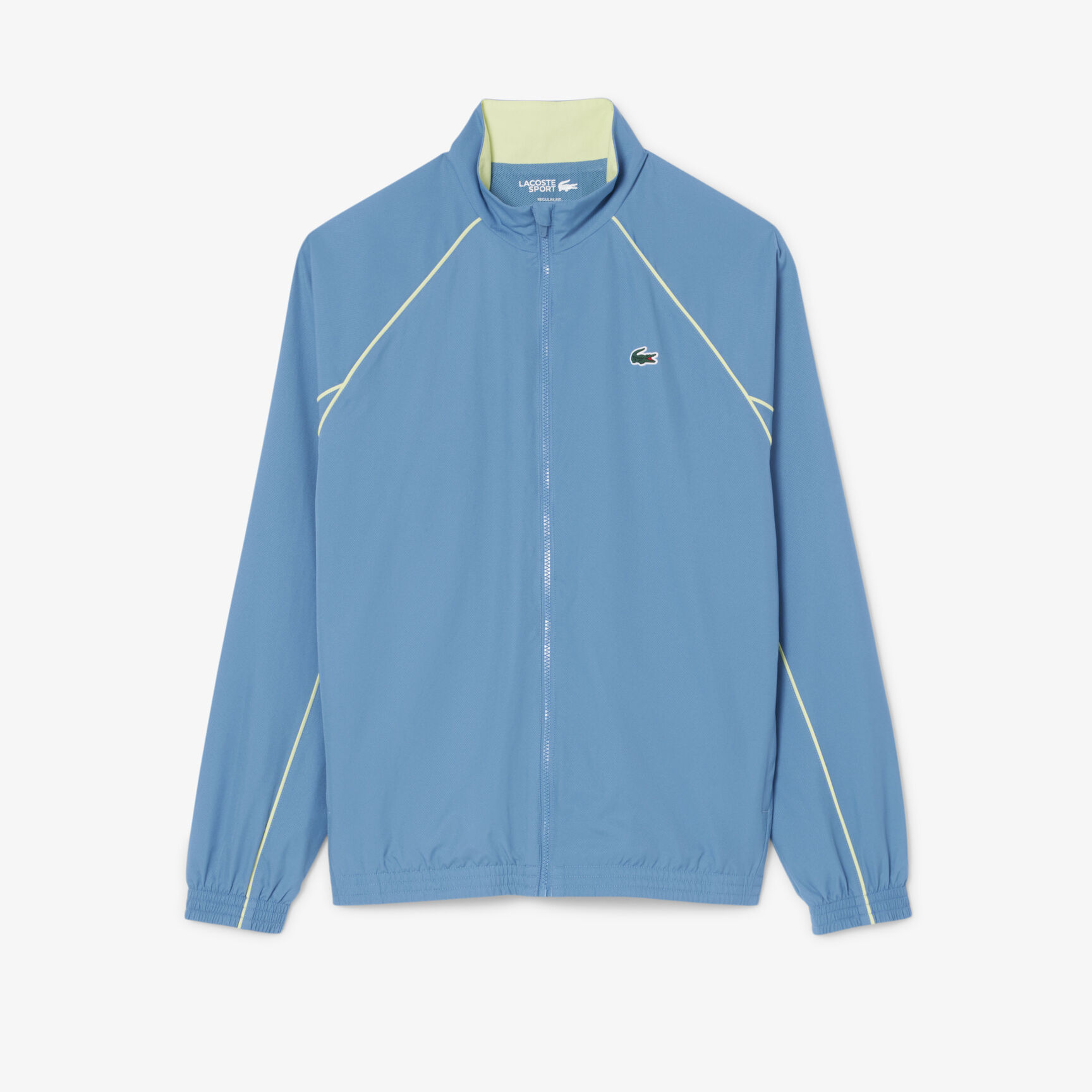 طقم رياضي مزين بتفاصيل أنيقة