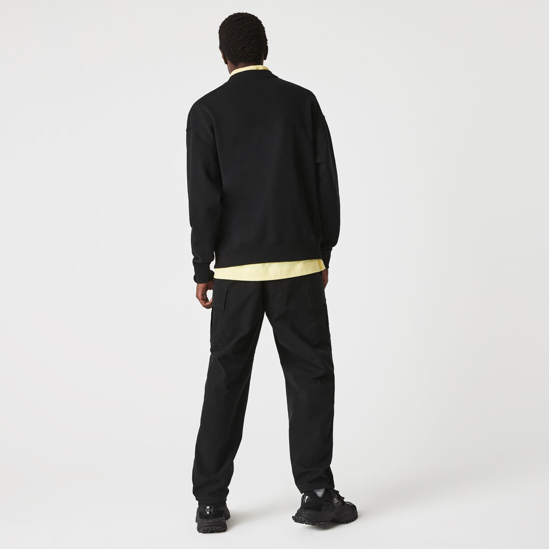 كنزة فضفاضة مطرزة من الصوف للجنسين من مجموعة Lacoste L!VE كنزة فضفاضة مطرزة من الصوف للجنسين من مجموعة Lacoste L!VE