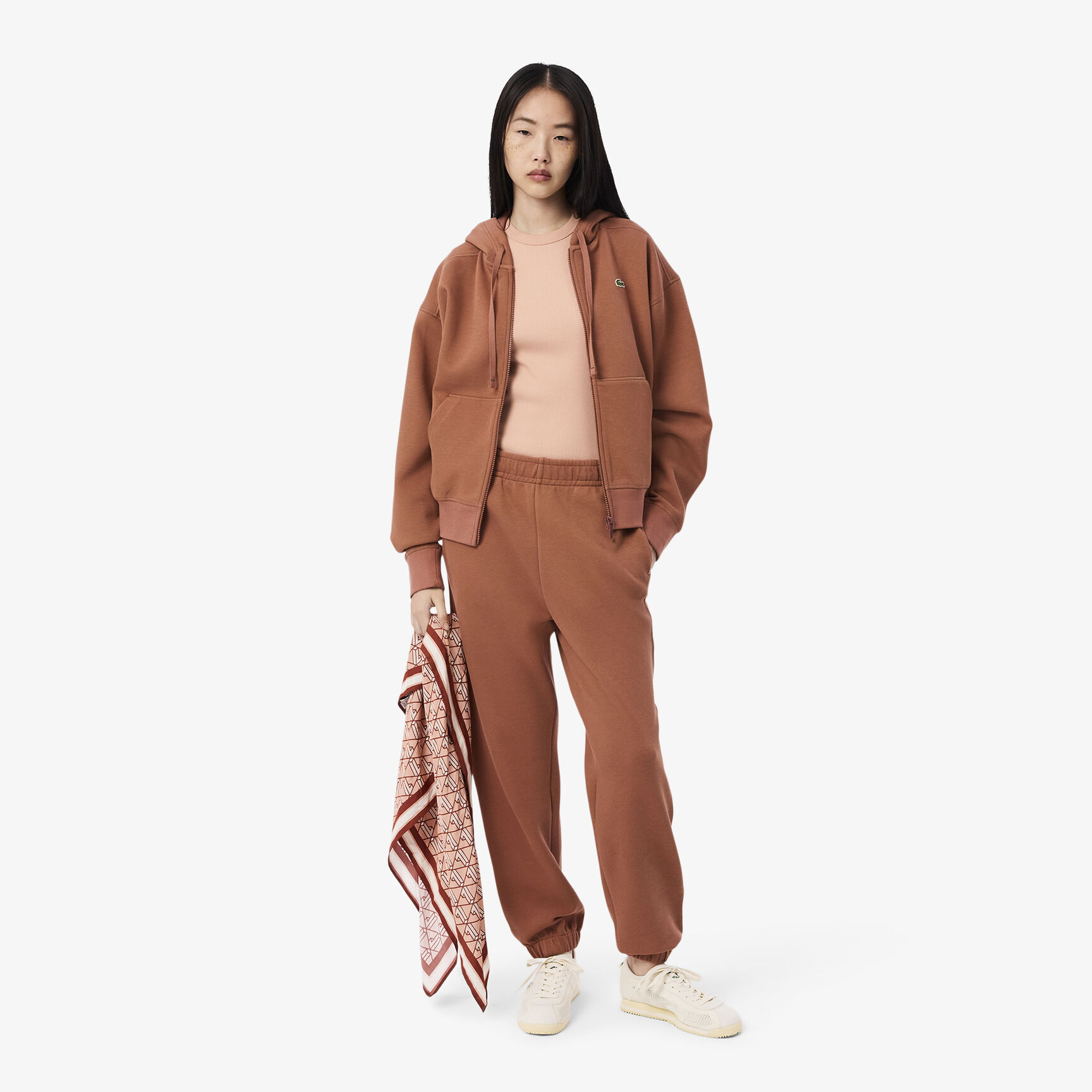 تي شيرت قطني مضلع بقصة ضيقة