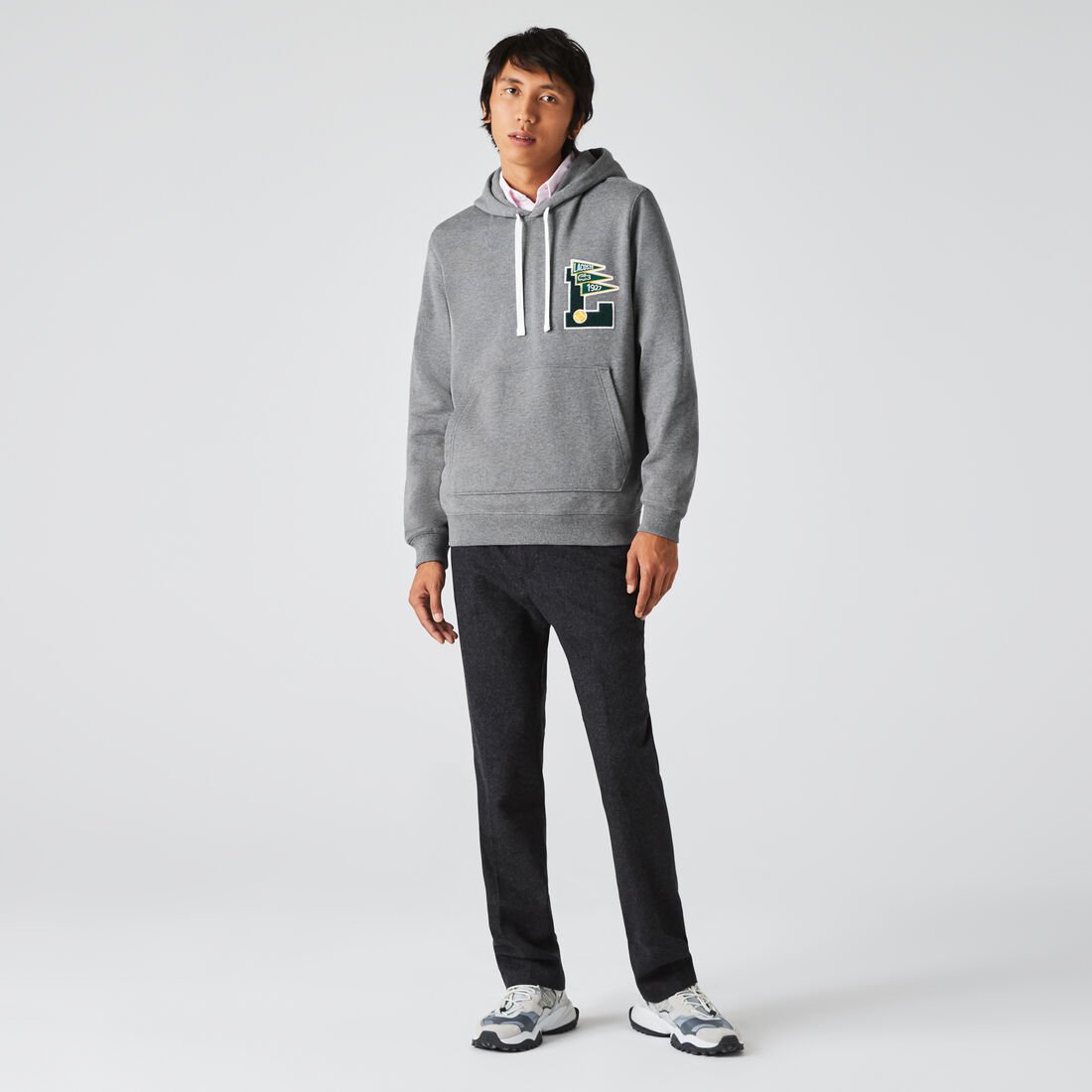 كنزة صوفية قطنية للرجال بغطاء رأس بشعار Pennants L كنزة صوفية قطنية للرجال بغطاء رأس بشعار Pennants L