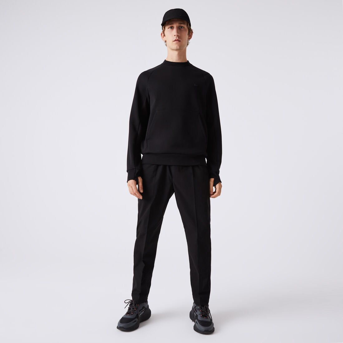 سويت شيرت مزيج قطن بجيب كانغرو وفتحة رقبة مستديرة للرجال سويت شيرت مزيج قطن بجيب كانغرو وفتحة رقبة مستديرة للرجال