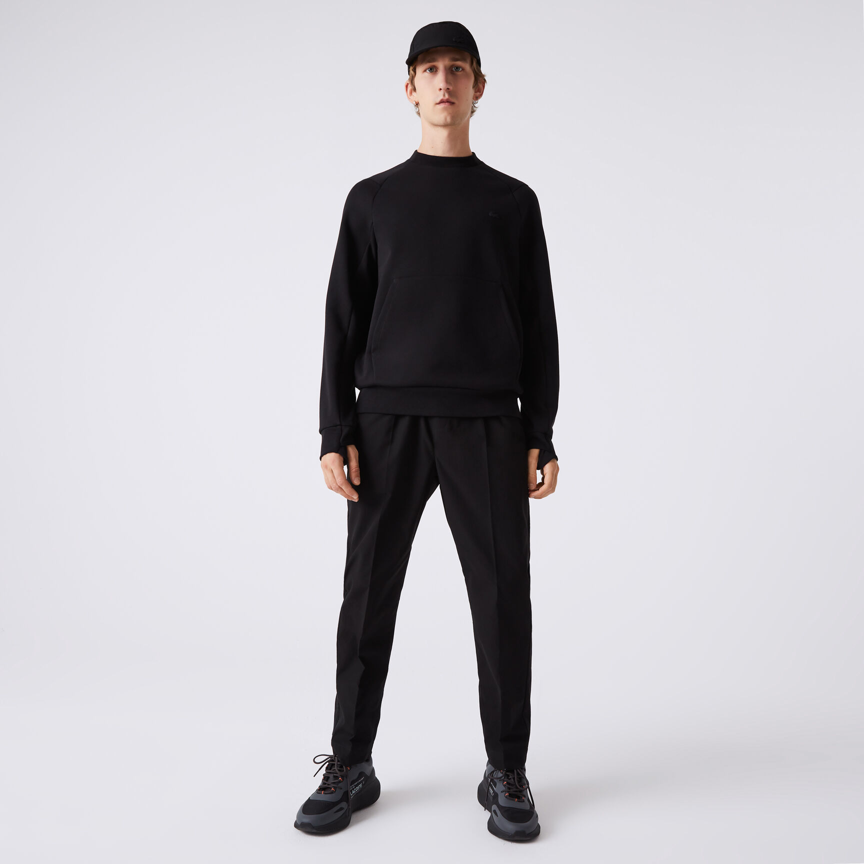 سويت شيرت مزيج قطن بجيب كانغرو وفتحة رقبة مستديرة للرجال سويت شيرت مزيج قطن بجيب كانغرو وفتحة رقبة مستديرة للرجال