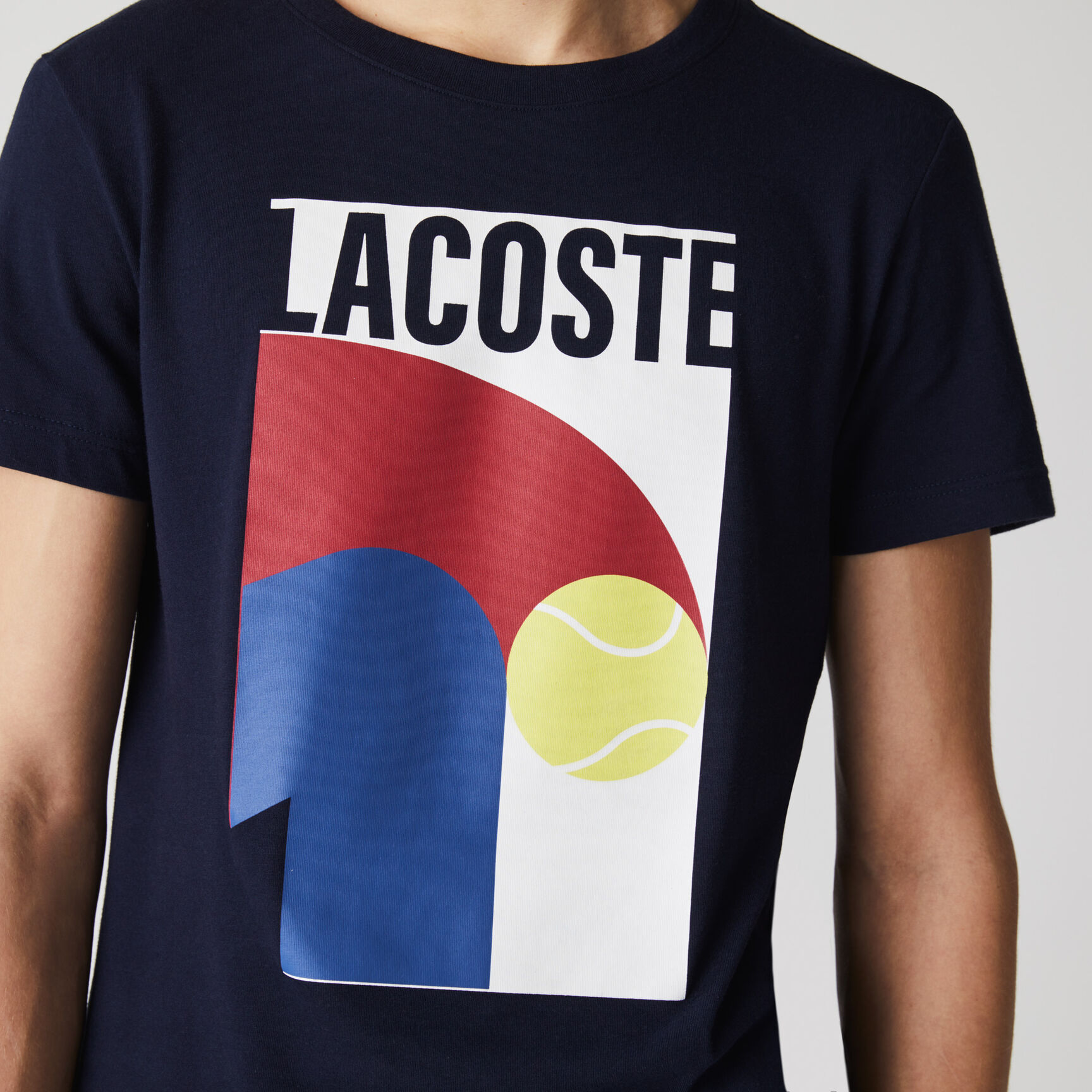 تي شيرت مسامي للرجال مع طباعة رسومية مجموعة Lacoste SPORT تي شيرت مسامي للرجال مع طباعة رسومية مجموعة Lacoste SPORT