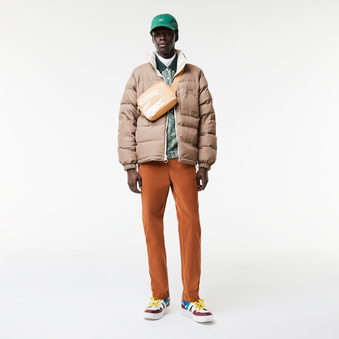 حقيبة ريبورتر مستطيلة بشعار الماركة بلون مغاير للرجال حقيبة ريبورتر مستطيلة بشعار الماركة بلون مغاير للرجال