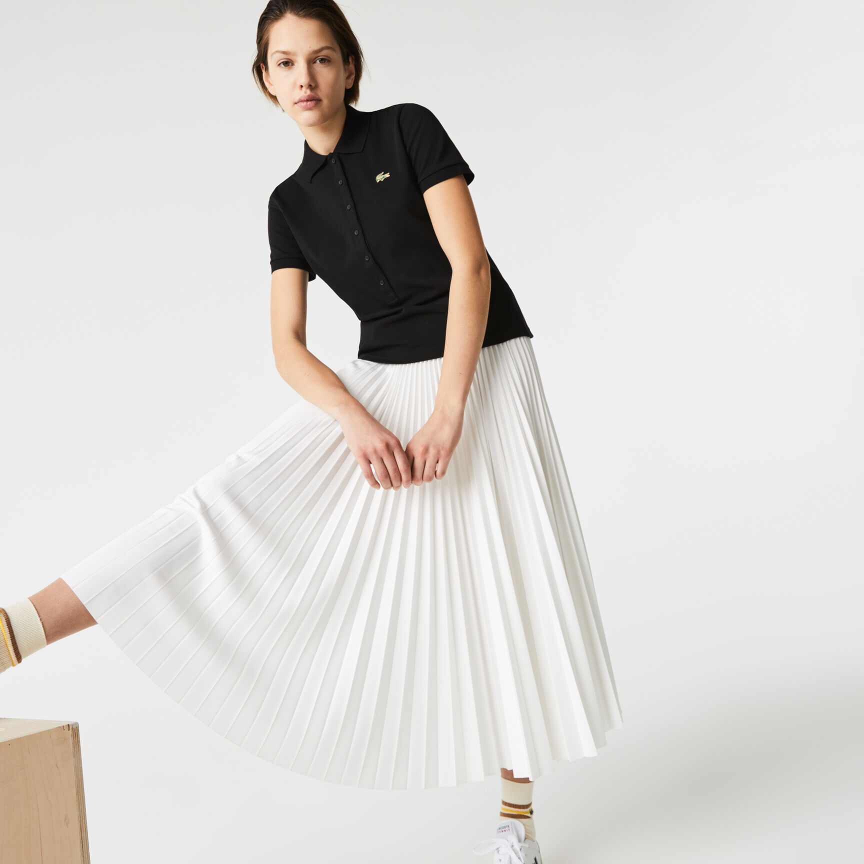 قميص بولو من بيكيه القطن المرن قصة ضيقة مجموعة Lacoste LIVE للنساء