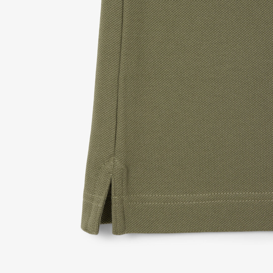 قميص بولو بيكيه بقصة ضيقة L.12.12 قميص بولو بيكيه بقصة ضيقة L.12.12