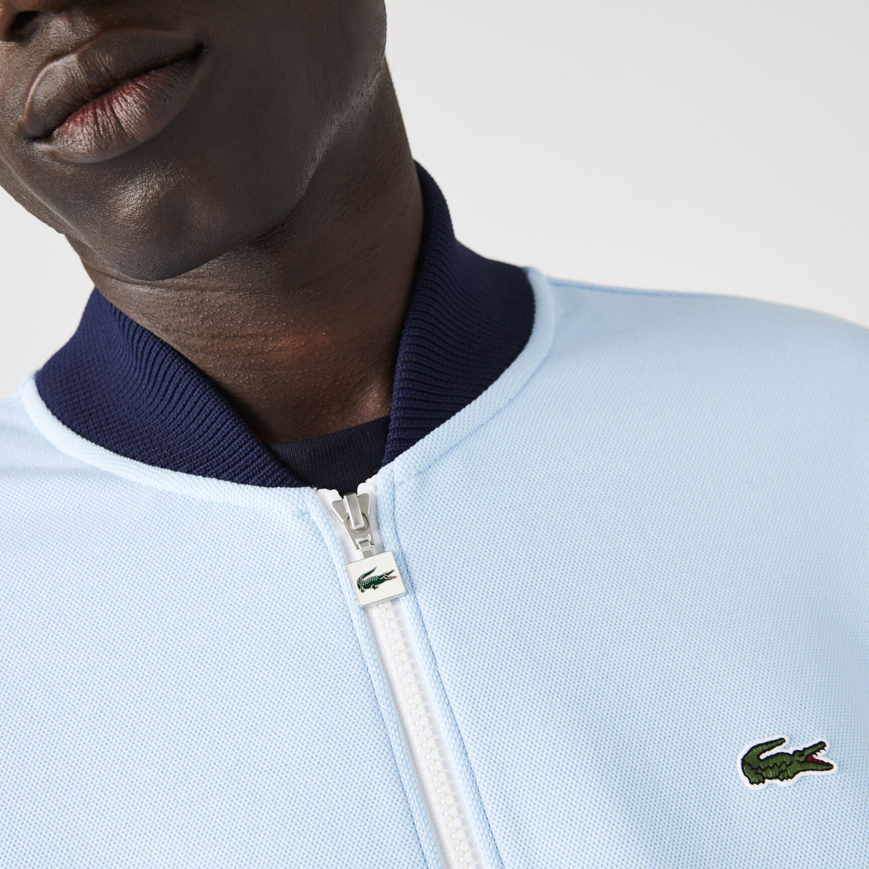 سويت شيرت رجالي من مزيج القطن بسحاب بتصميم تيدي التراثي سويت شيرت رجالي من مزيج القطن بسحاب بتصميم تيدي التراثي