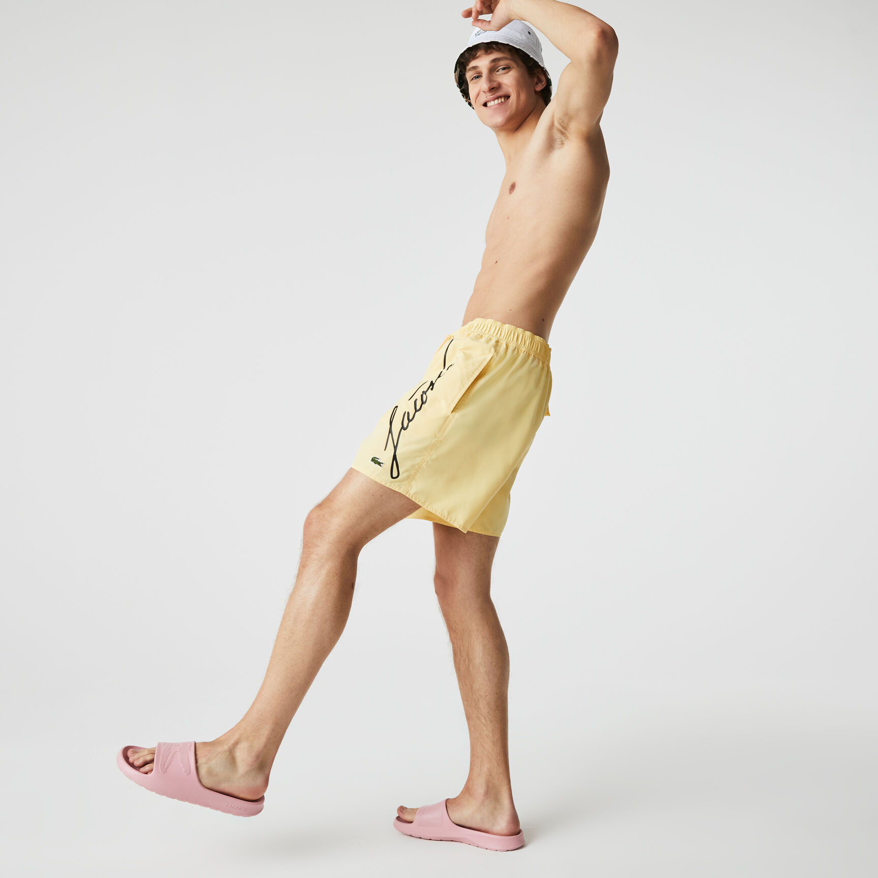 شورت سباحة خفيف بطبعة شعار الماركة للرجال