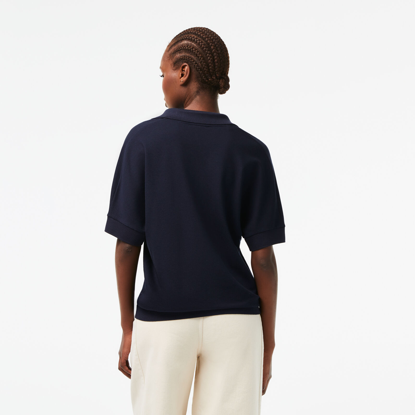 قميص بولو بيكيه سائل بياقة مفتوحة قميص بولو بيكيه سائل بياقة مفتوحة