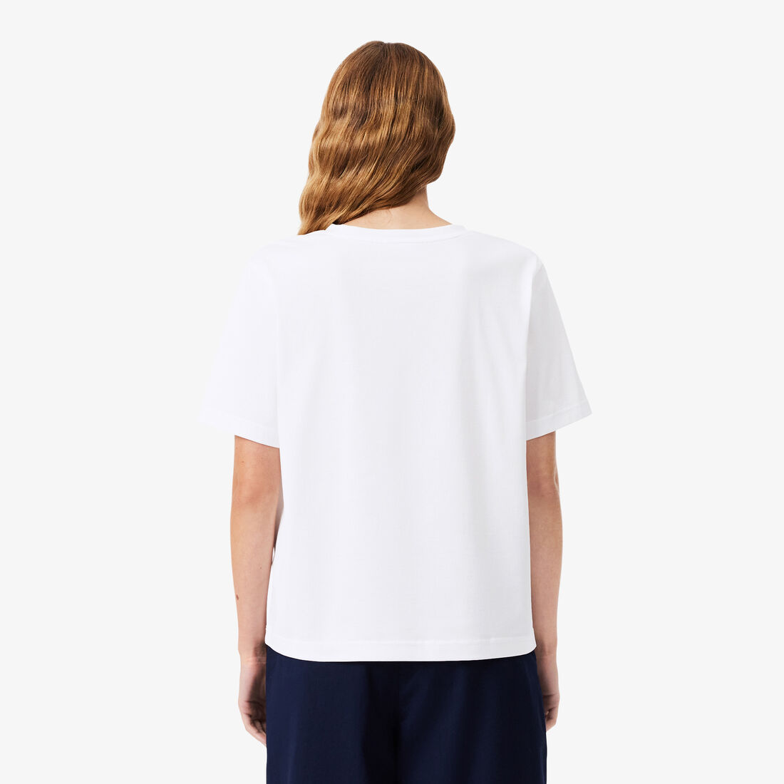 تي شيرت مريح من القطن الناعم برقبة على شكل حرف V تي شيرت مريح من القطن الناعم برقبة على شكل حرف V