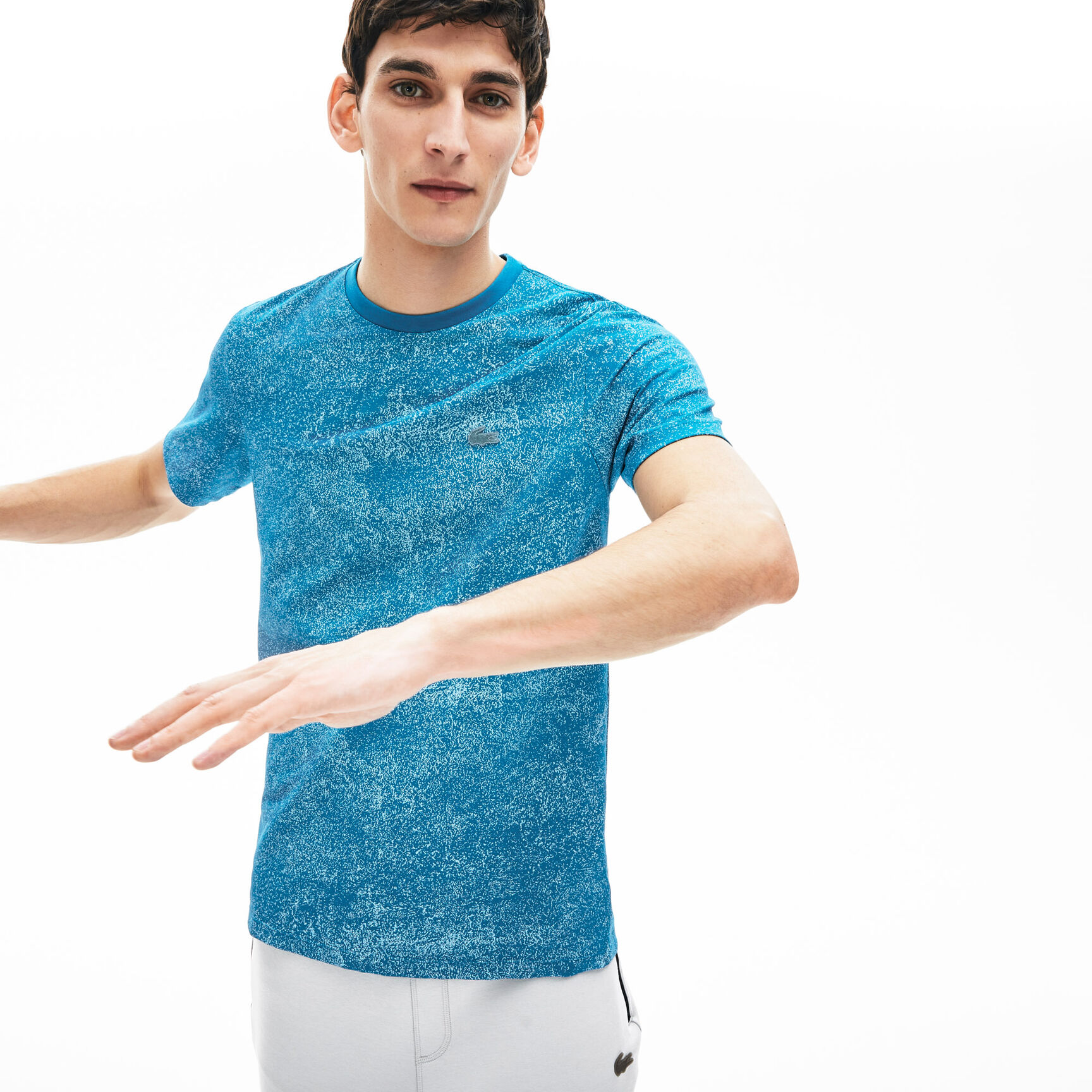 Men's Lacoste Motion Ultra-light Crew Neck T-shirt Men's Lacoste Motion Ultra-light Crew Neck T-shirt