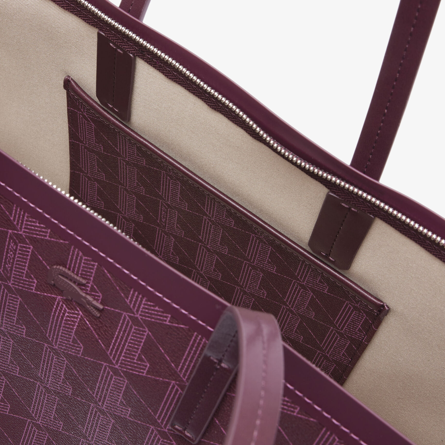 Zely Grained Tote with Pouch