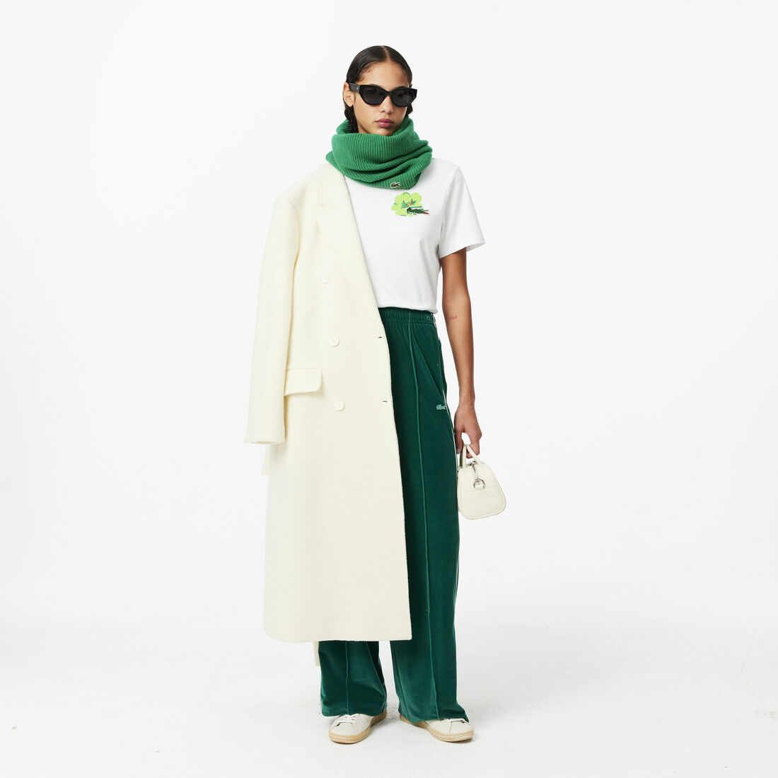 تي شيرت جيرسيه بطبعة زهور تي شيرت جيرسيه بطبعة زهور