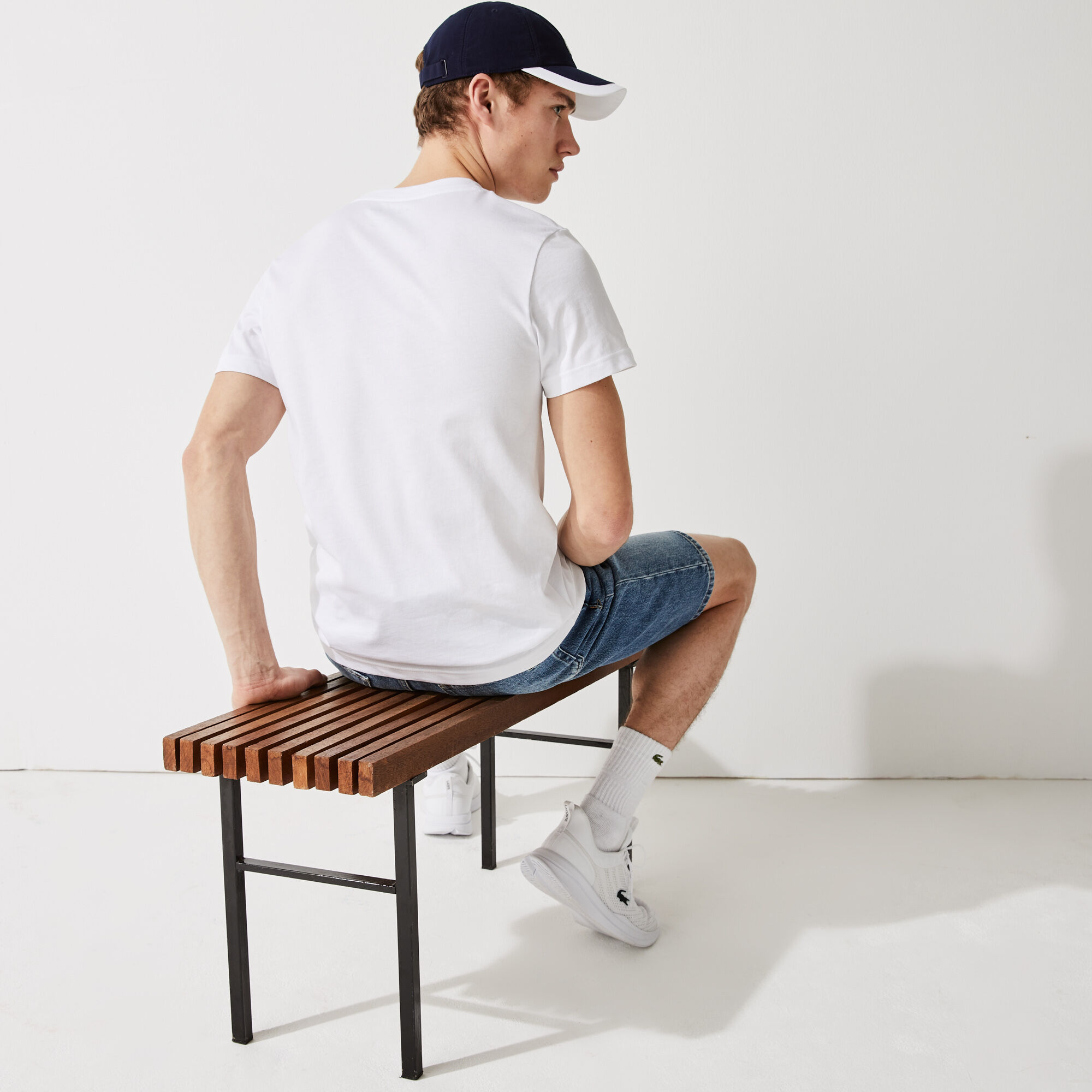 تي شيرت مسامي للرجال مع طباعة رسومية مجموعة Lacoste SPORT تي شيرت مسامي للرجال مع طباعة رسومية مجموعة Lacoste SPORT