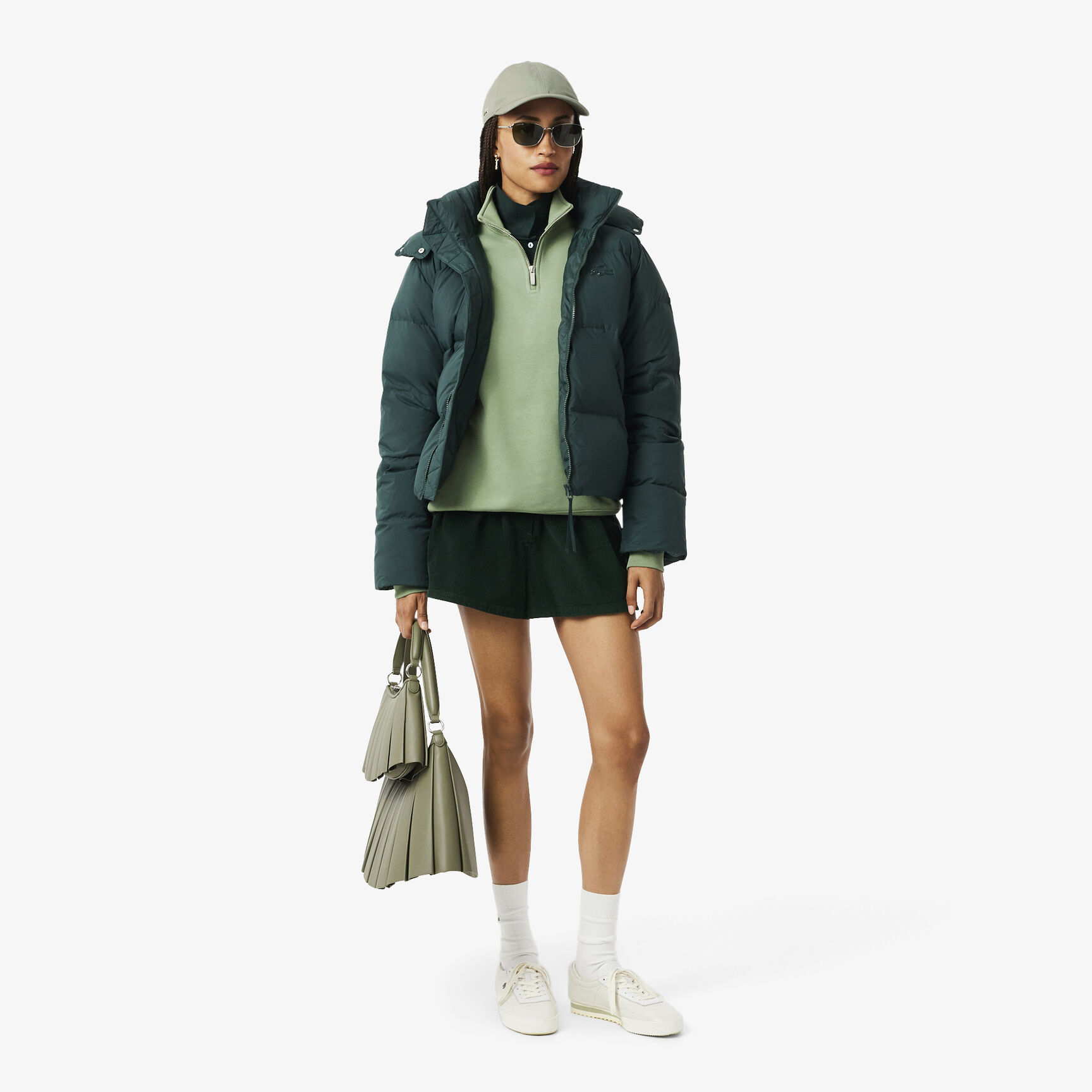 قبعة قطنية مائلة قبعة قطنية مائلة