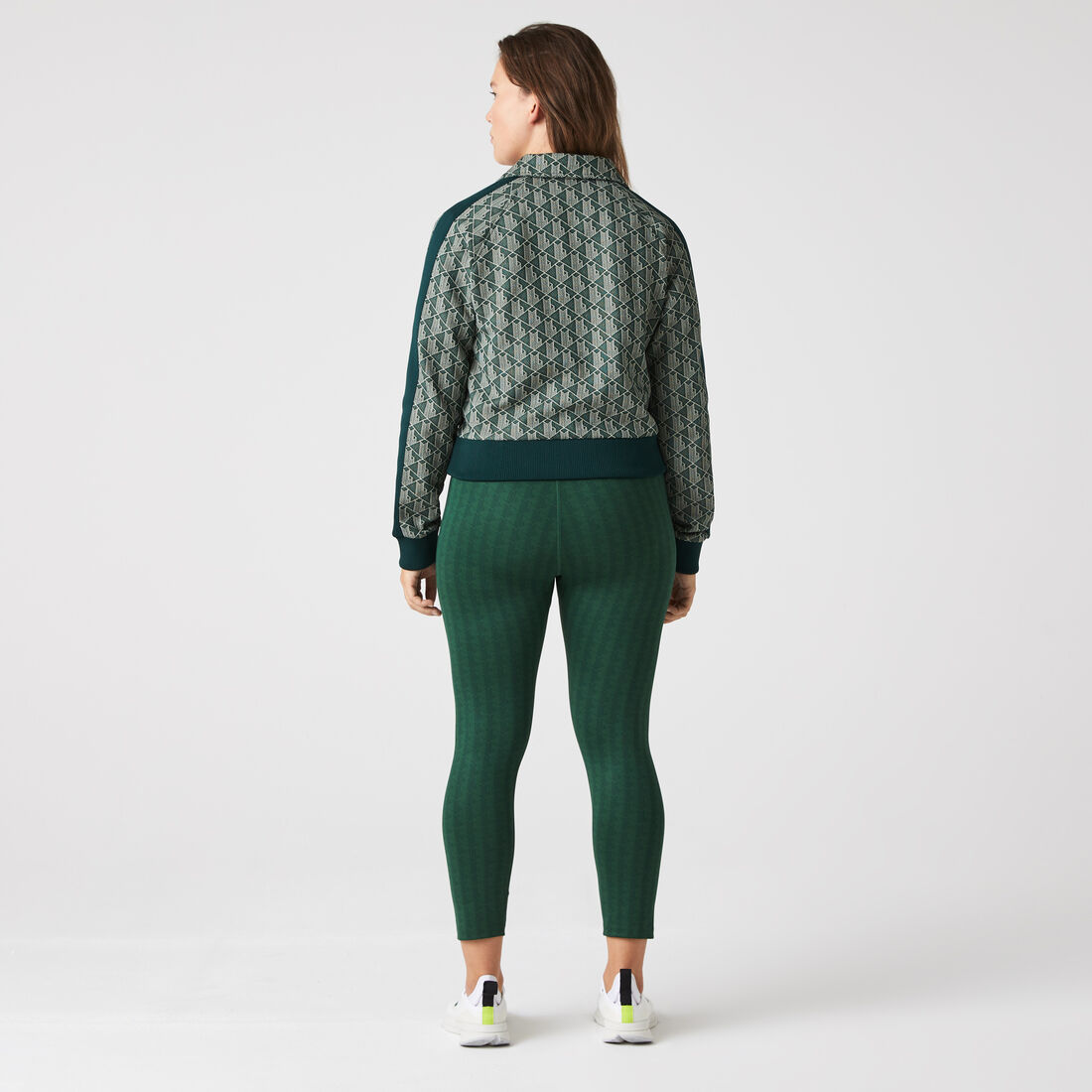 سويت شيرت بسحّاب وطبعة شعار الماركة وقصة عادية للنساء سويت شيرت بسحّاب وطبعة شعار الماركة وقصة عادية للنساء