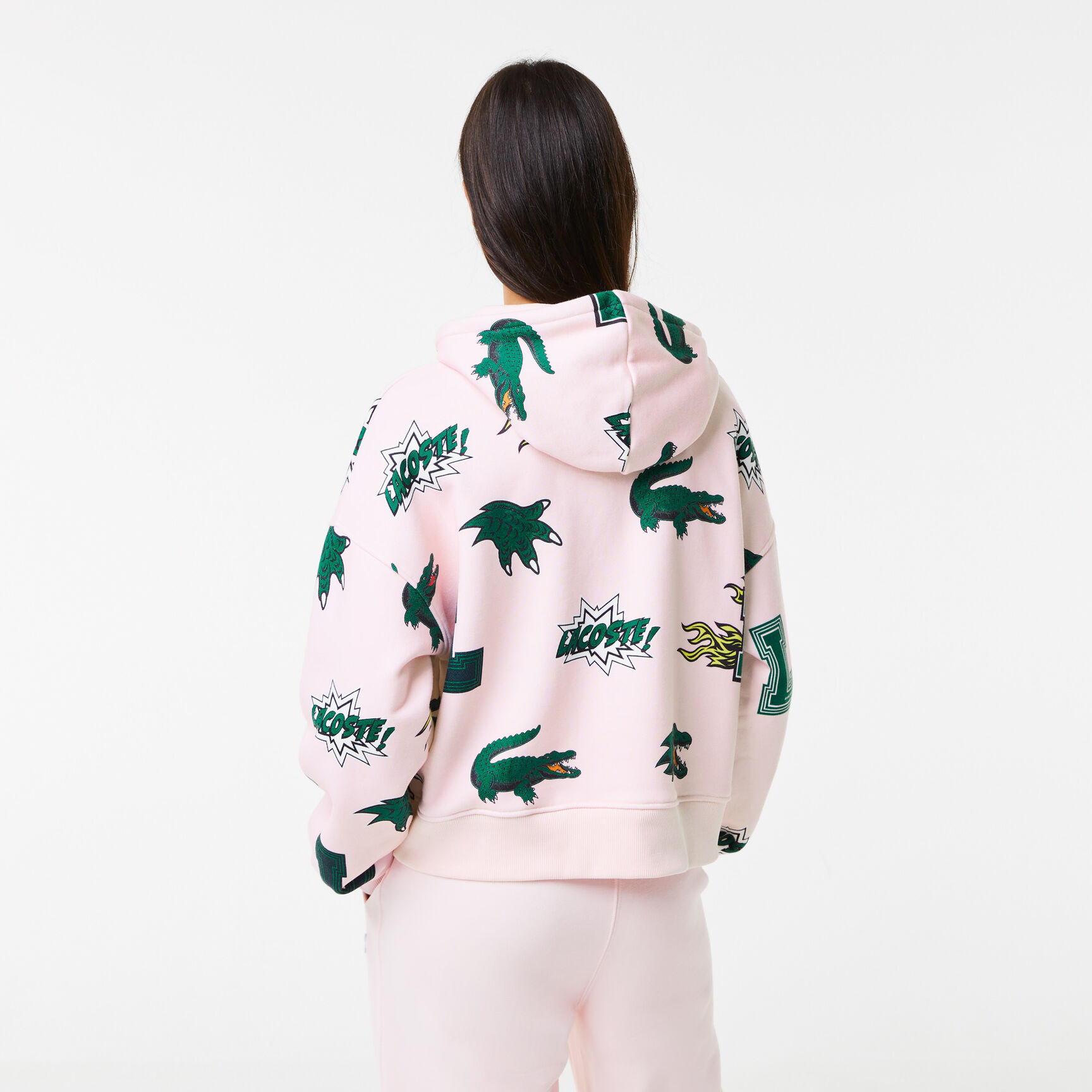 سويت شيرت صوف بغطاء رأس وقصة فضفاضة من تشكيلة موسم الأعياد للنساء