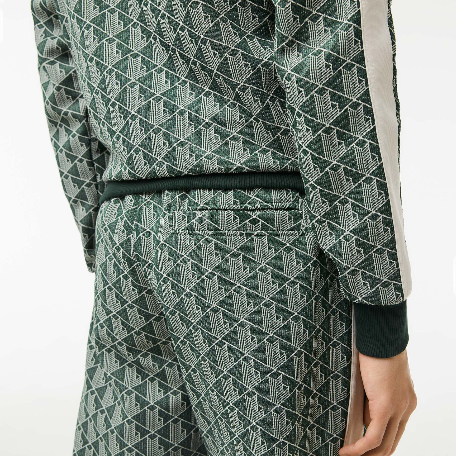 بنطال رياضي لاكوست بنقشة شعار الماركة للرجال