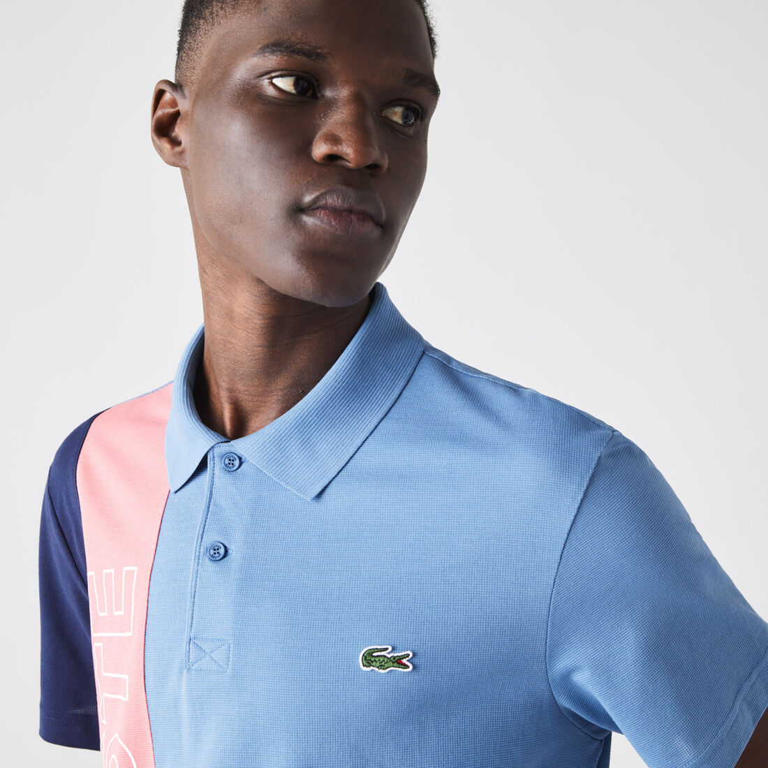 Men’s Lacoste Regular Fit Colourblock Ultra-Lightweight Knit Polo Shirt Men’s Lacoste Regular Fit Colourblock Ultra-Lightweight Knit Polo Shirt