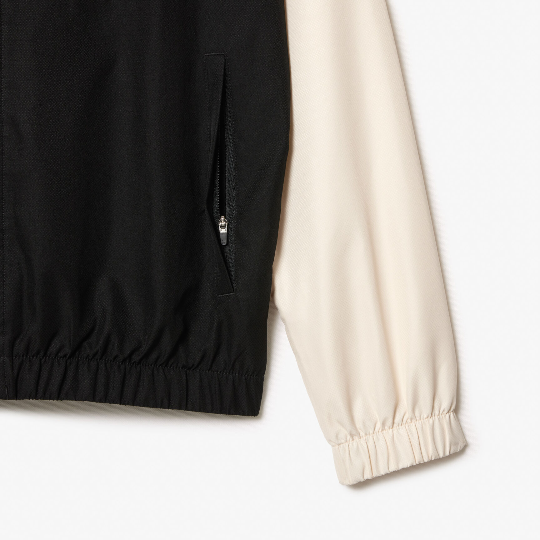 بدلة رياضية من قماش التافتا الماسي