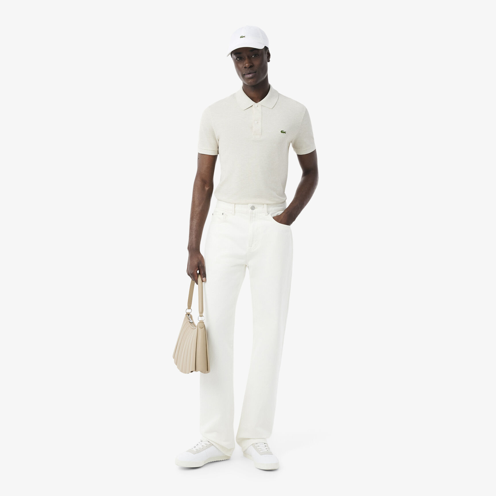 قبعة قطنية مائلة