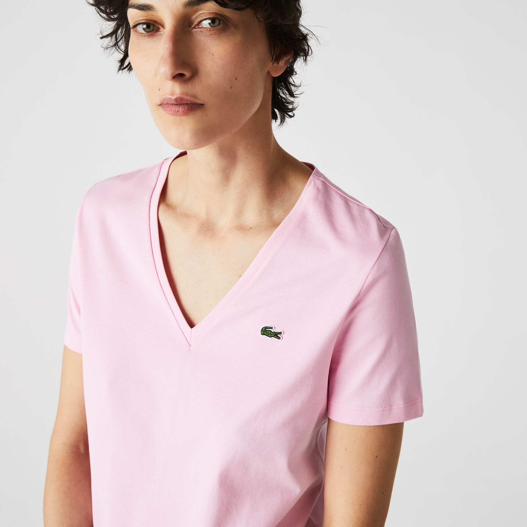 تي شيرت بقصّة عادية وطبعة مميزة لكلمة Lacoste تي شيرت بقصّة عادية وطبعة مميزة لكلمة Lacoste