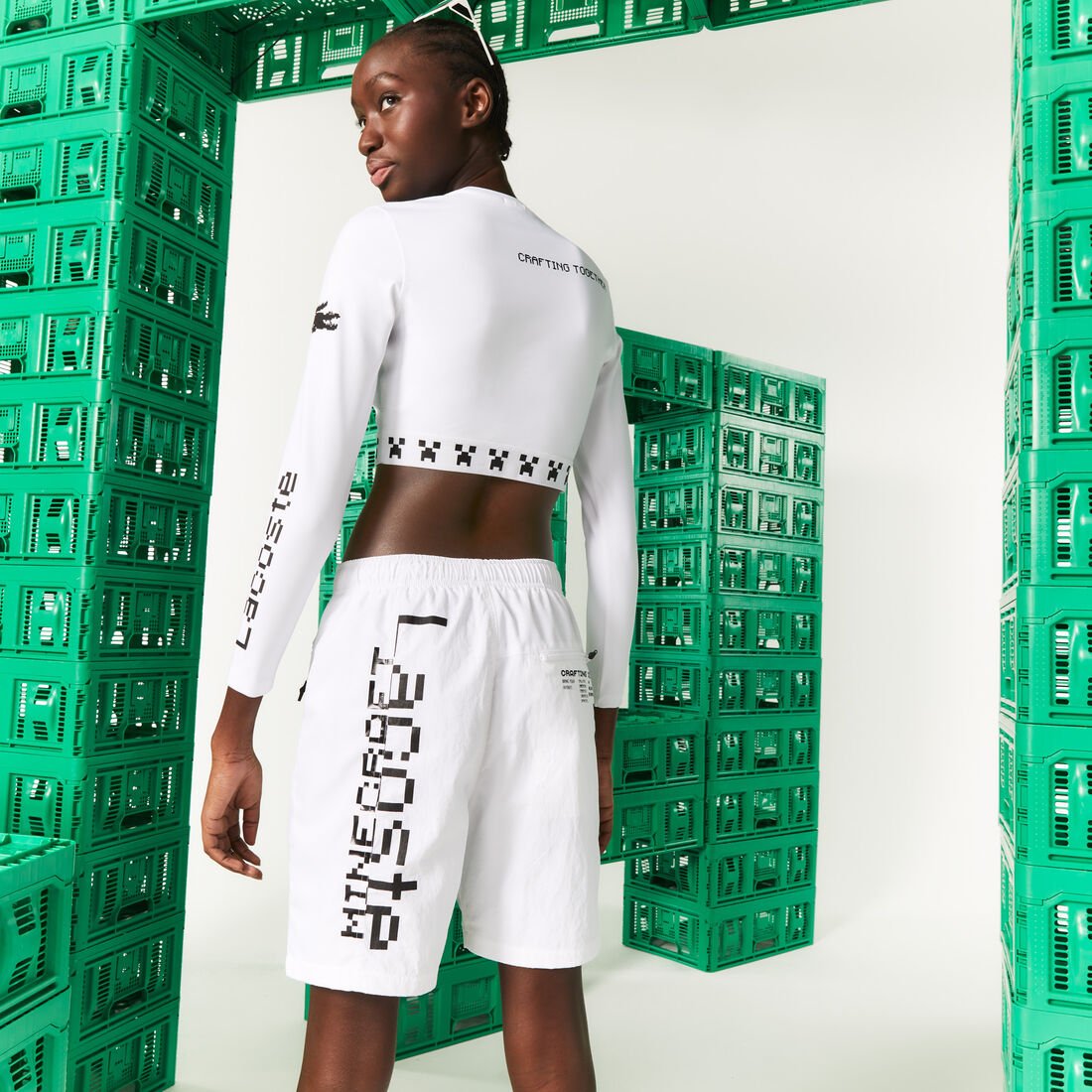 شورت برمودا نايلون للجنسين مجموعة Lacoste L!VE x Minecraft شورت برمودا نايلون للجنسين مجموعة Lacoste L!VE x Minecraft